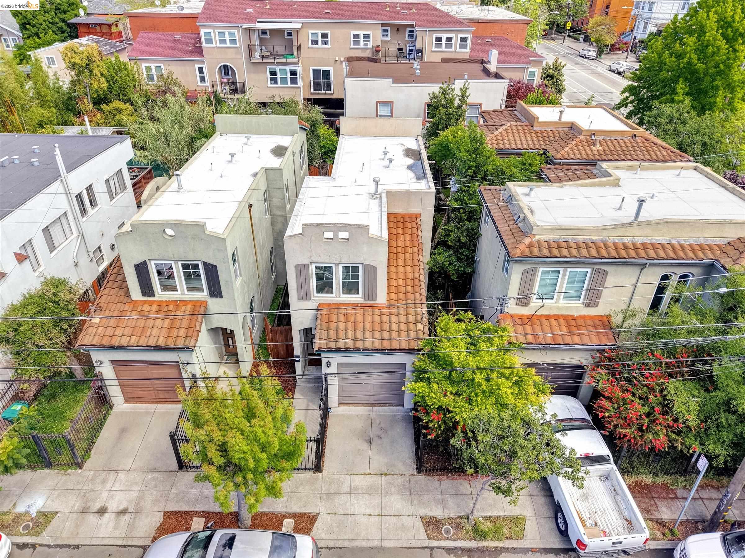 Detail Gallery Image 24 of 31 For 3038 E 18th St, Oakland,  CA 94601 - 2 Beds | 1/1 Baths