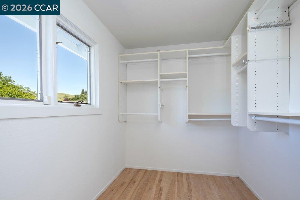 Detail Gallery Image 22 of 37 For 26 Juniper Way, Moraga,  CA 94556 - 3 Beds | 2/1 Baths