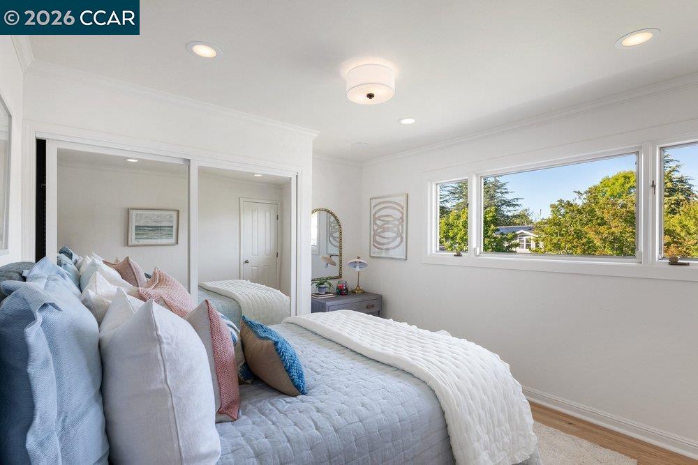 Detail Gallery Image 24 of 37 For 26 Juniper Way, Moraga,  CA 94556 - 3 Beds | 2/1 Baths