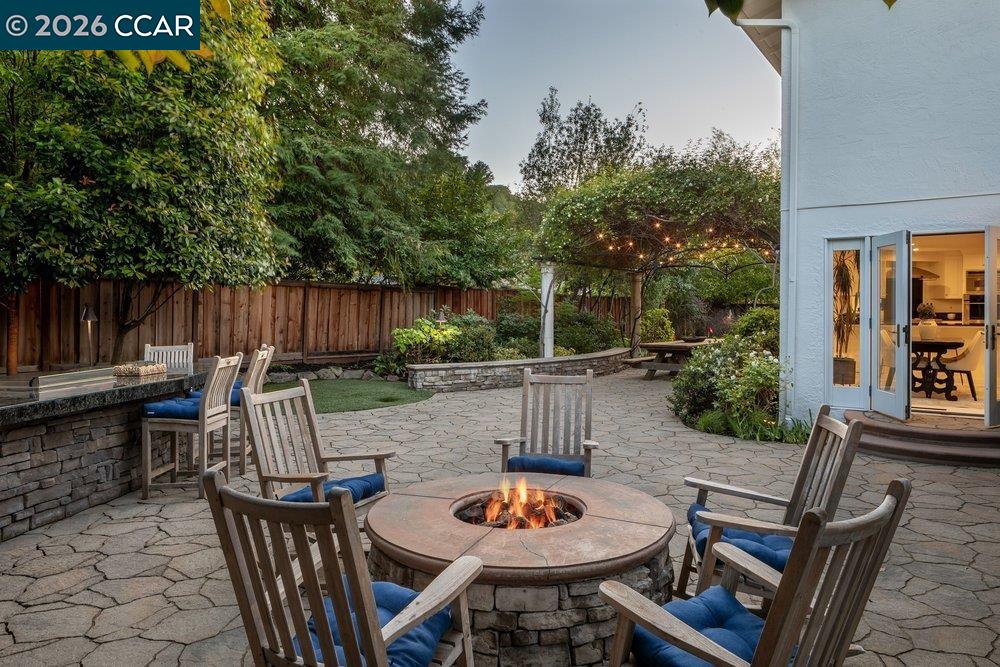 Detail Gallery Image 29 of 37 For 26 Juniper Way, Moraga,  CA 94556 - 3 Beds | 2/1 Baths