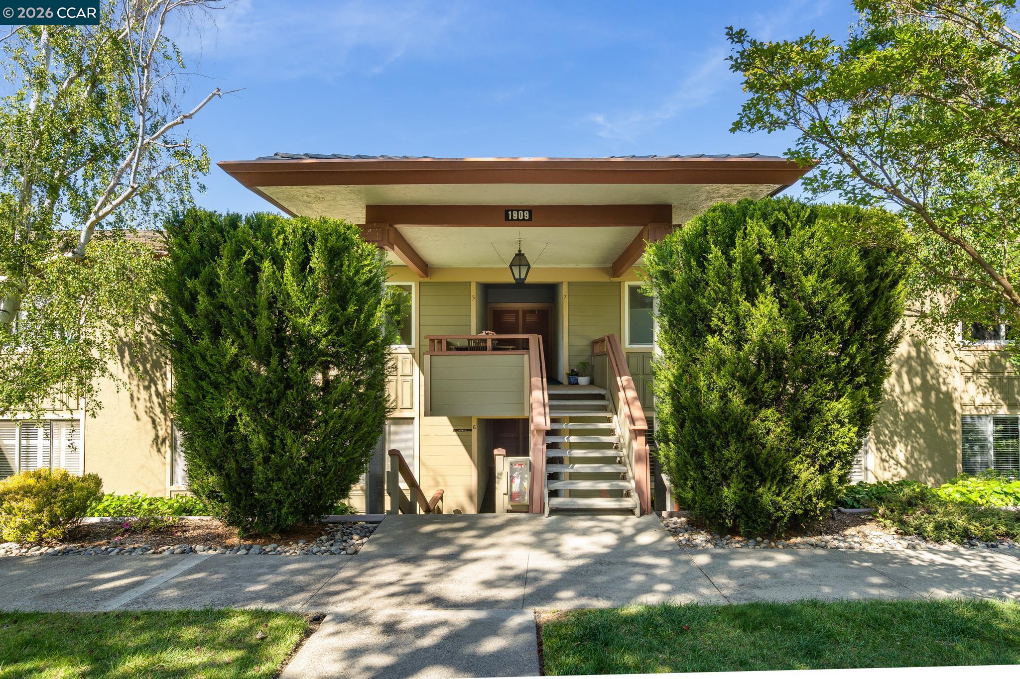 Photo #2: 41131587 Listing: Photo #2