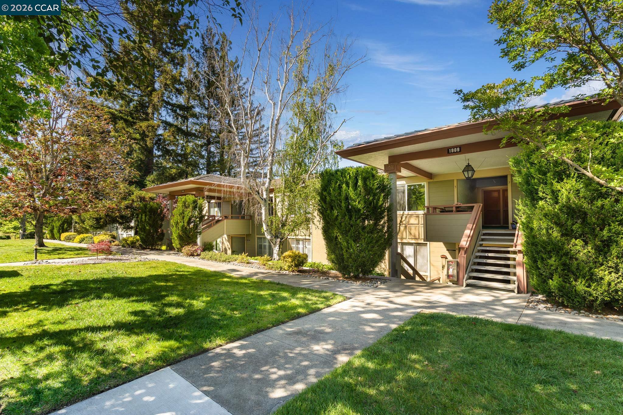 Photo #3: 41131587 Listing: Photo #3