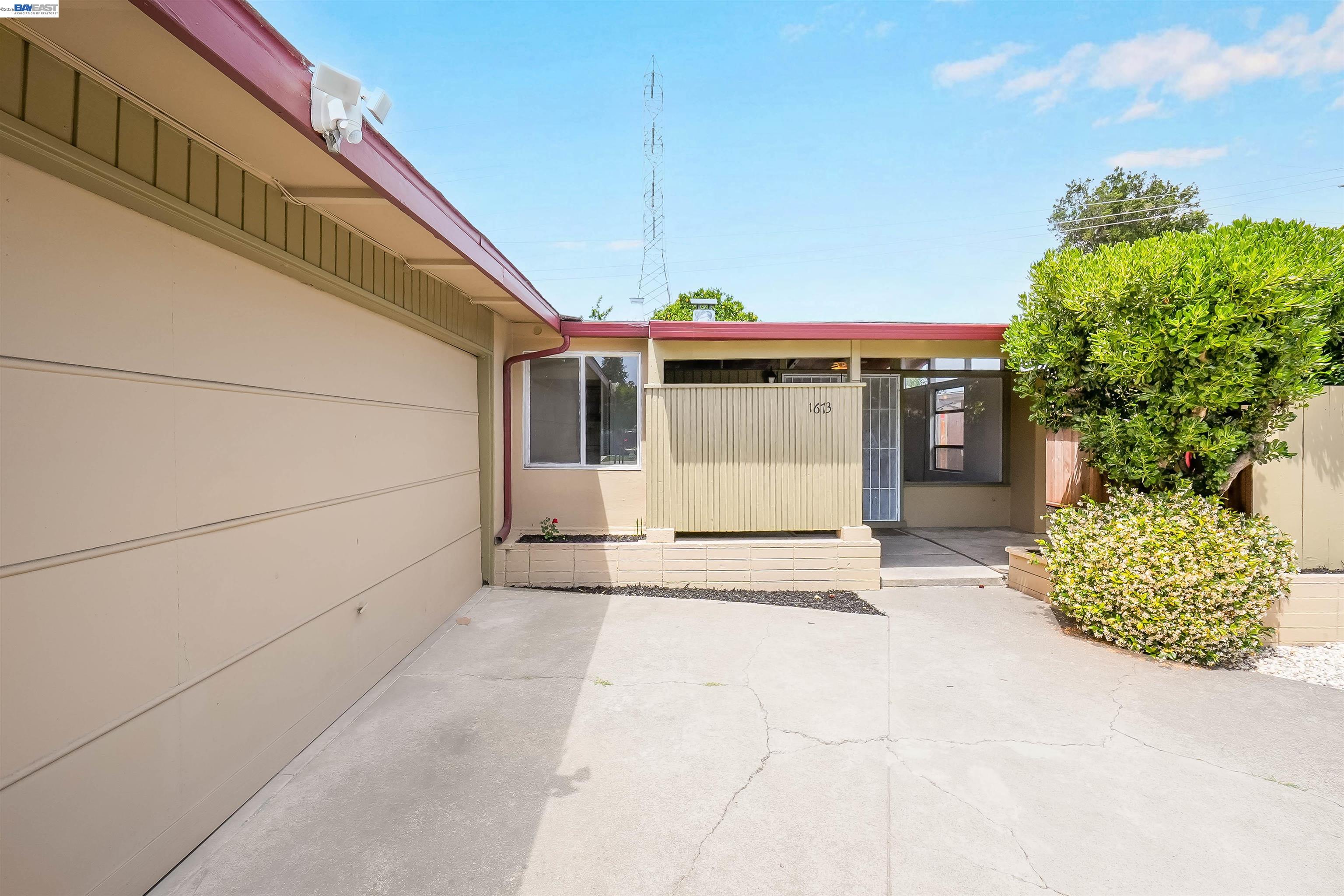 1673 Southgate St, Hayward CA 94545 — photo 10