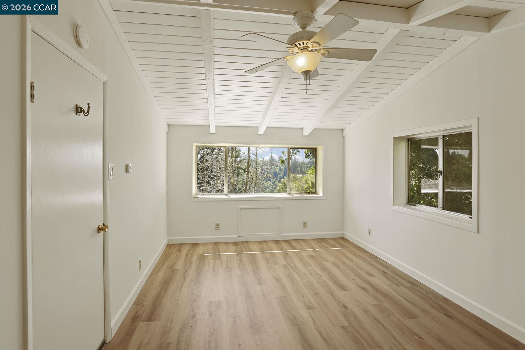 Detail Gallery Image 13 of 31 For 5716 Merriewood Dr., Oakland,  CA 94611 - – Beds | – Baths