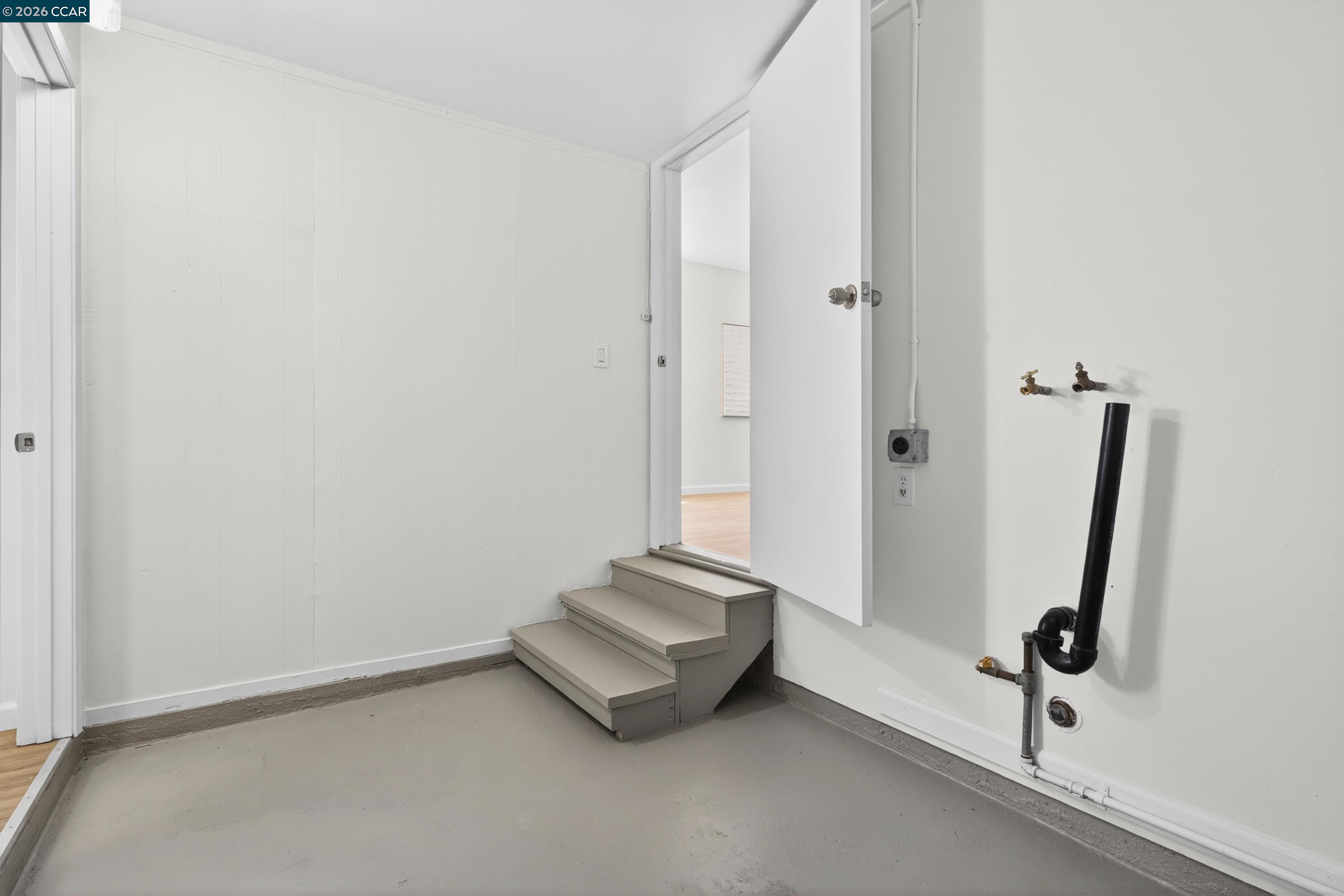 Detail Gallery Image 37 of 49 For 335 S 26th St, Richmond,  CA 94804 - 2 Beds | 1 Baths