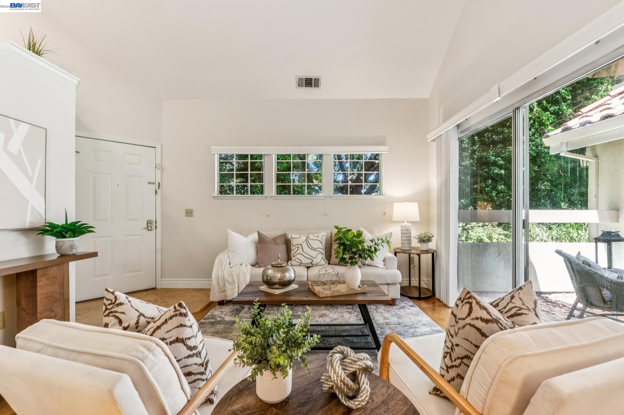 Photo #8: 41131607 Listing: Photo #8