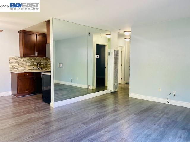 Photo #4: 41131611 Listing: Photo #4