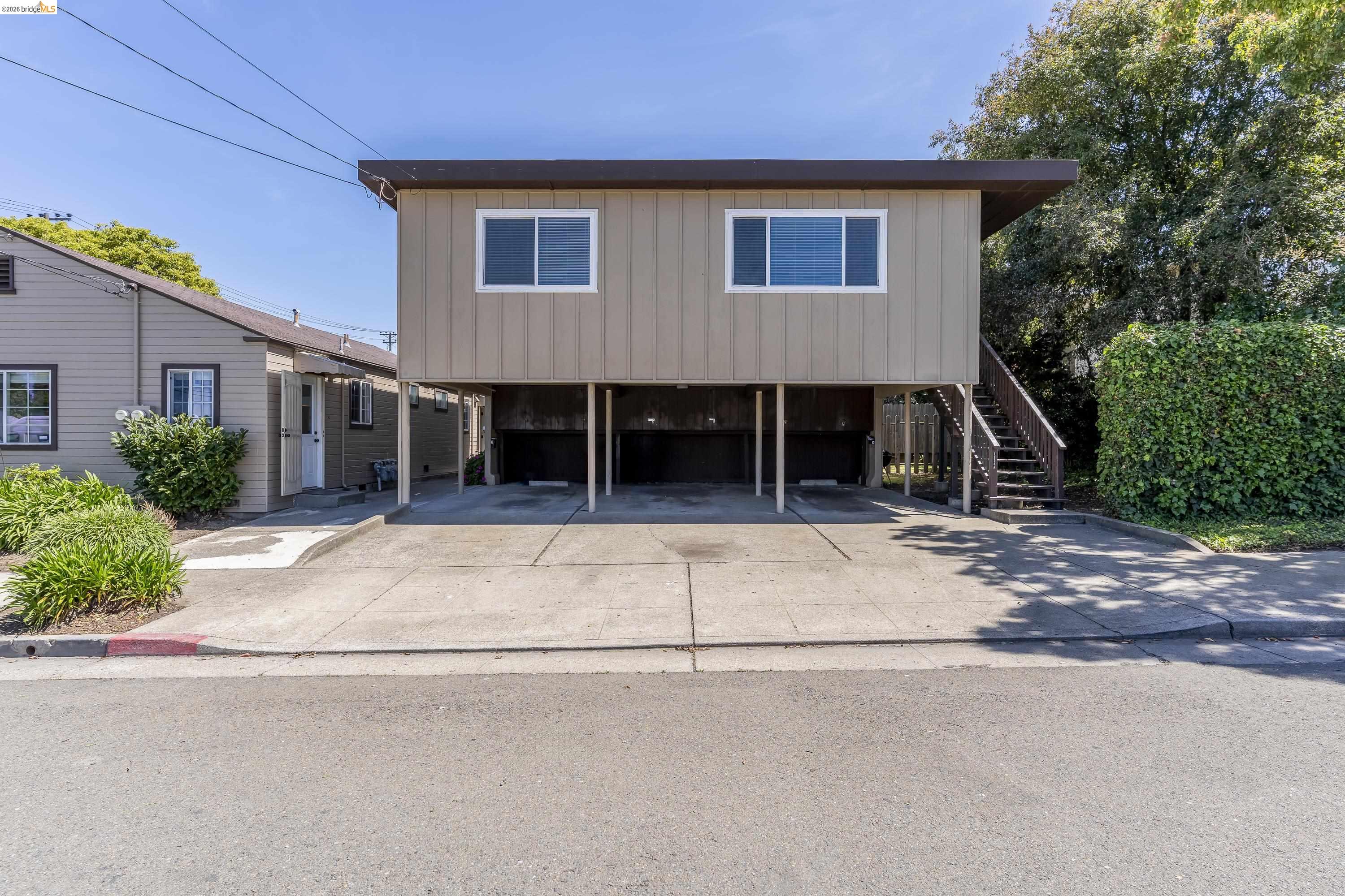 Front Image Thumbnail for EB41131615