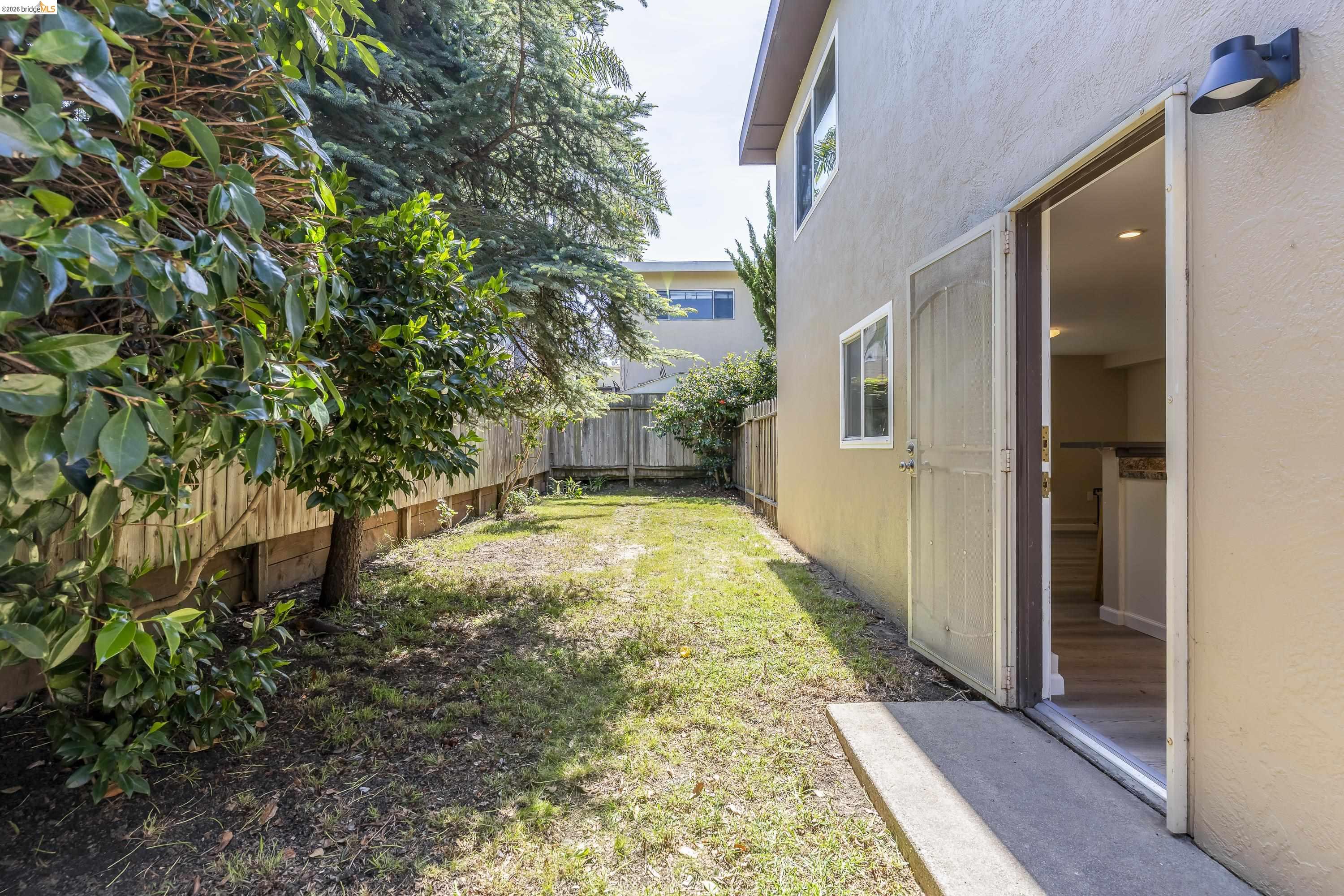 Detail Gallery Image 32 of 82 For 1114 S 57th St, Richmond,  CA 94804 - – Beds | – Baths