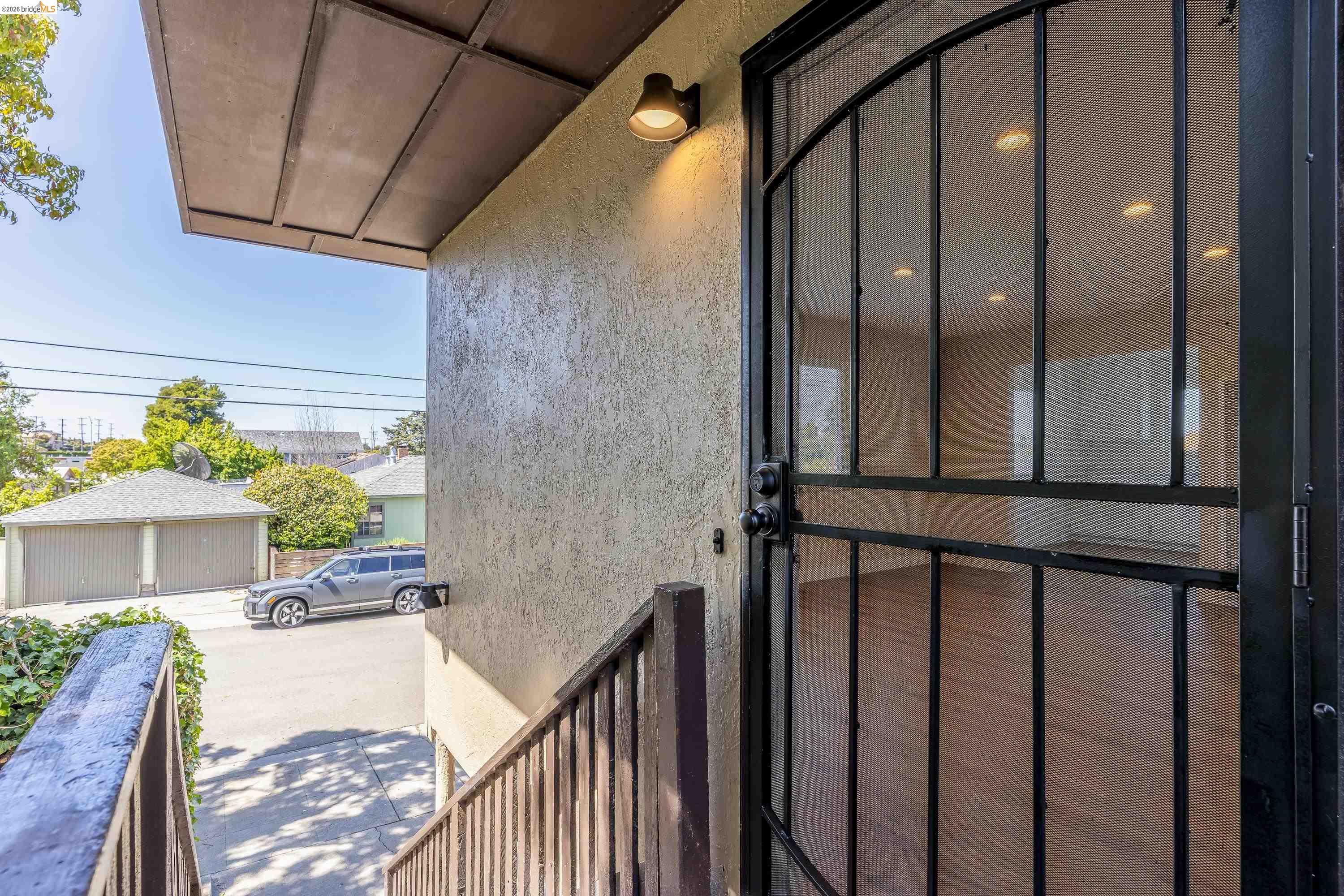 Detail Gallery Image 5 of 82 For 1114 S 57th St, Richmond,  CA 94804 - – Beds | – Baths