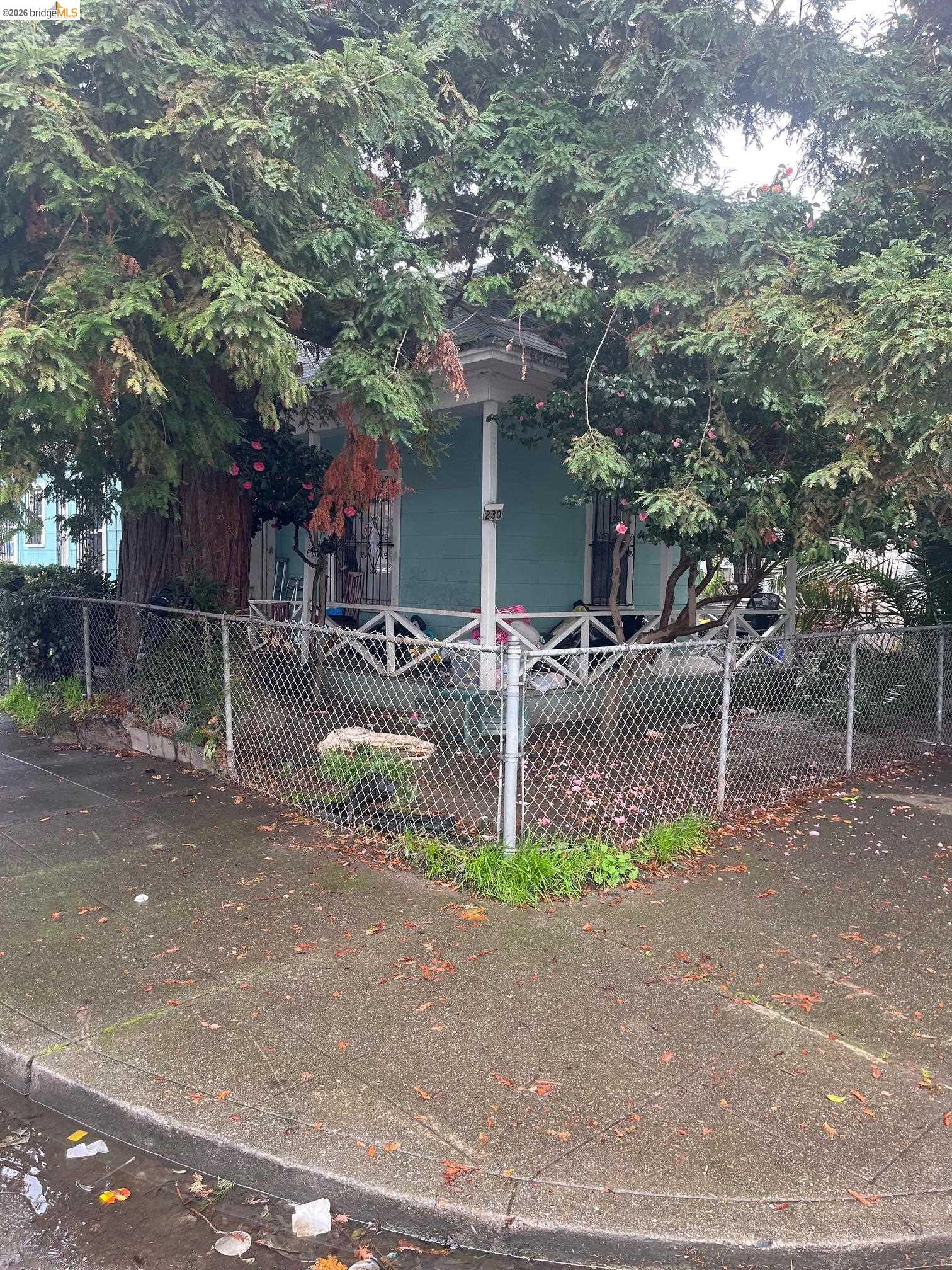 Detail Gallery Image 5 of 5 For 230 Nevin Ave, Richmond,  CA 94801 - 2 Beds | 1 Baths