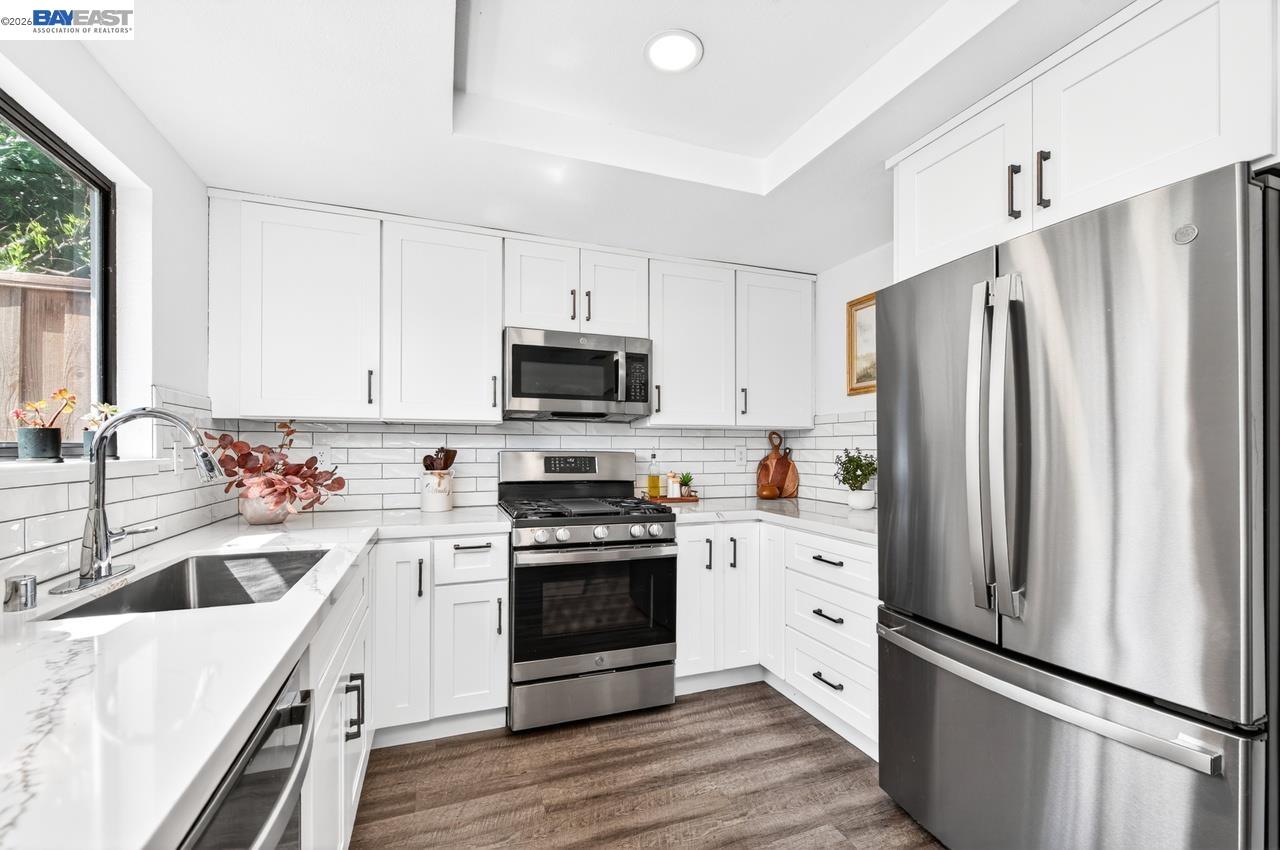 Detail Gallery Image 12 of 52 For 365 Waterview Pl, Bay Point,  CA 94565 - 3 Beds | 2/1 Baths