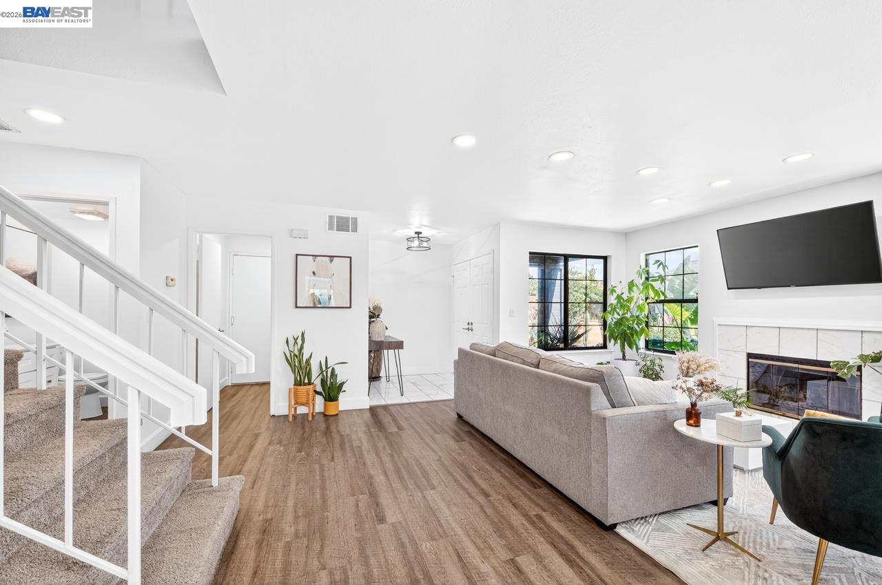 Detail Gallery Image 9 of 52 For 365 Waterview Pl, Bay Point,  CA 94565 - 3 Beds | 2/1 Baths