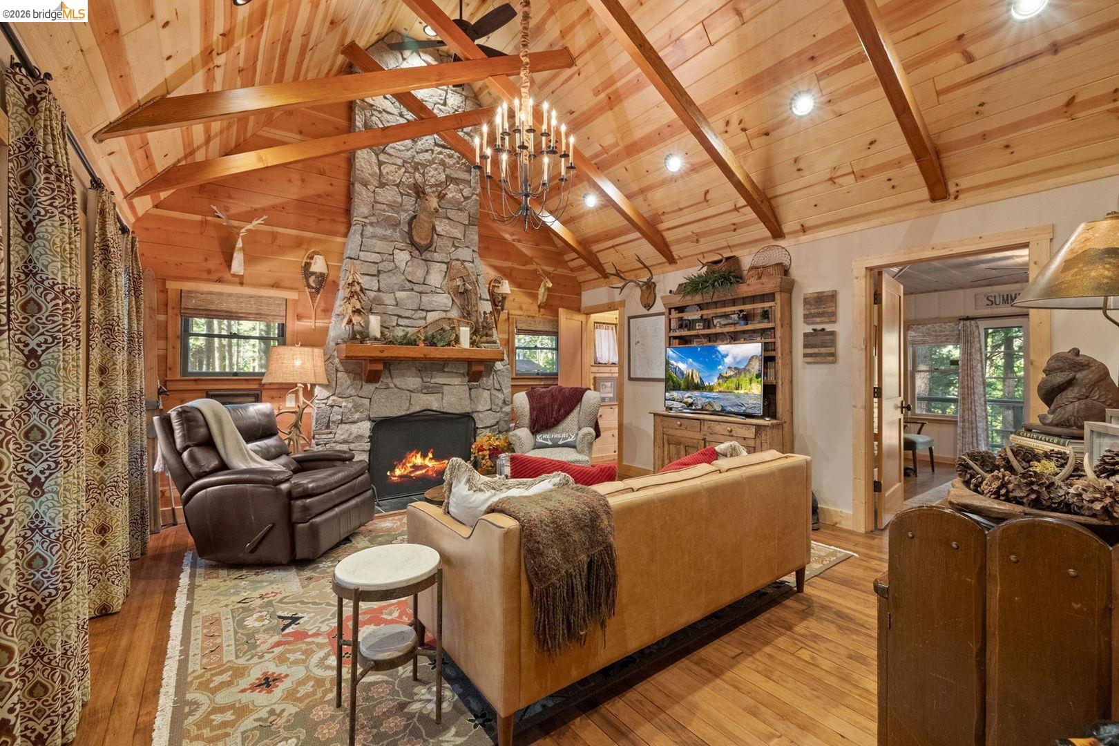Pinecrest