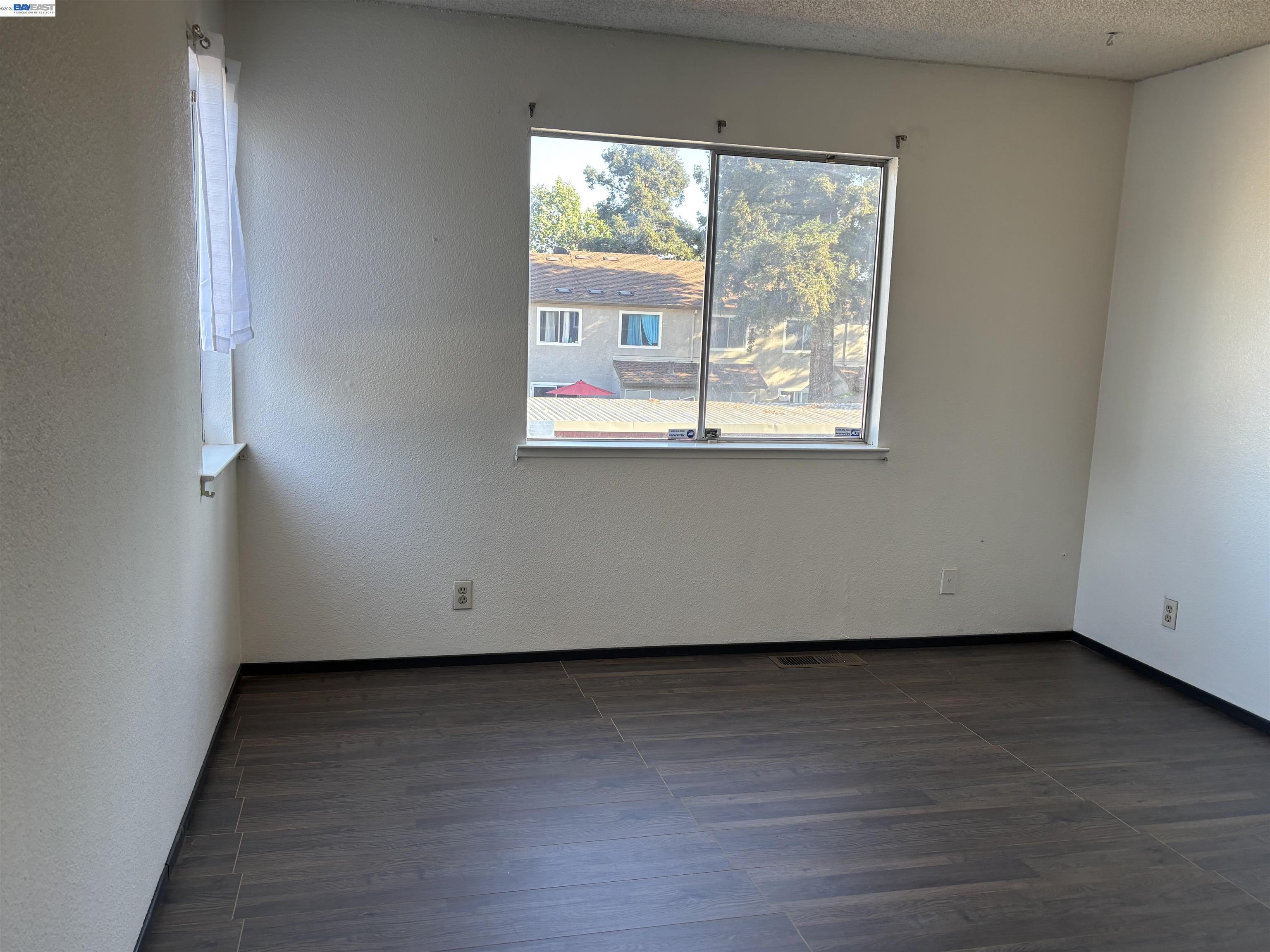 Detail Gallery Image 12 of 18 For 1930 Grande Cir #77,  Fairfield,  CA 94533 - 2 Beds | 1/1 Baths