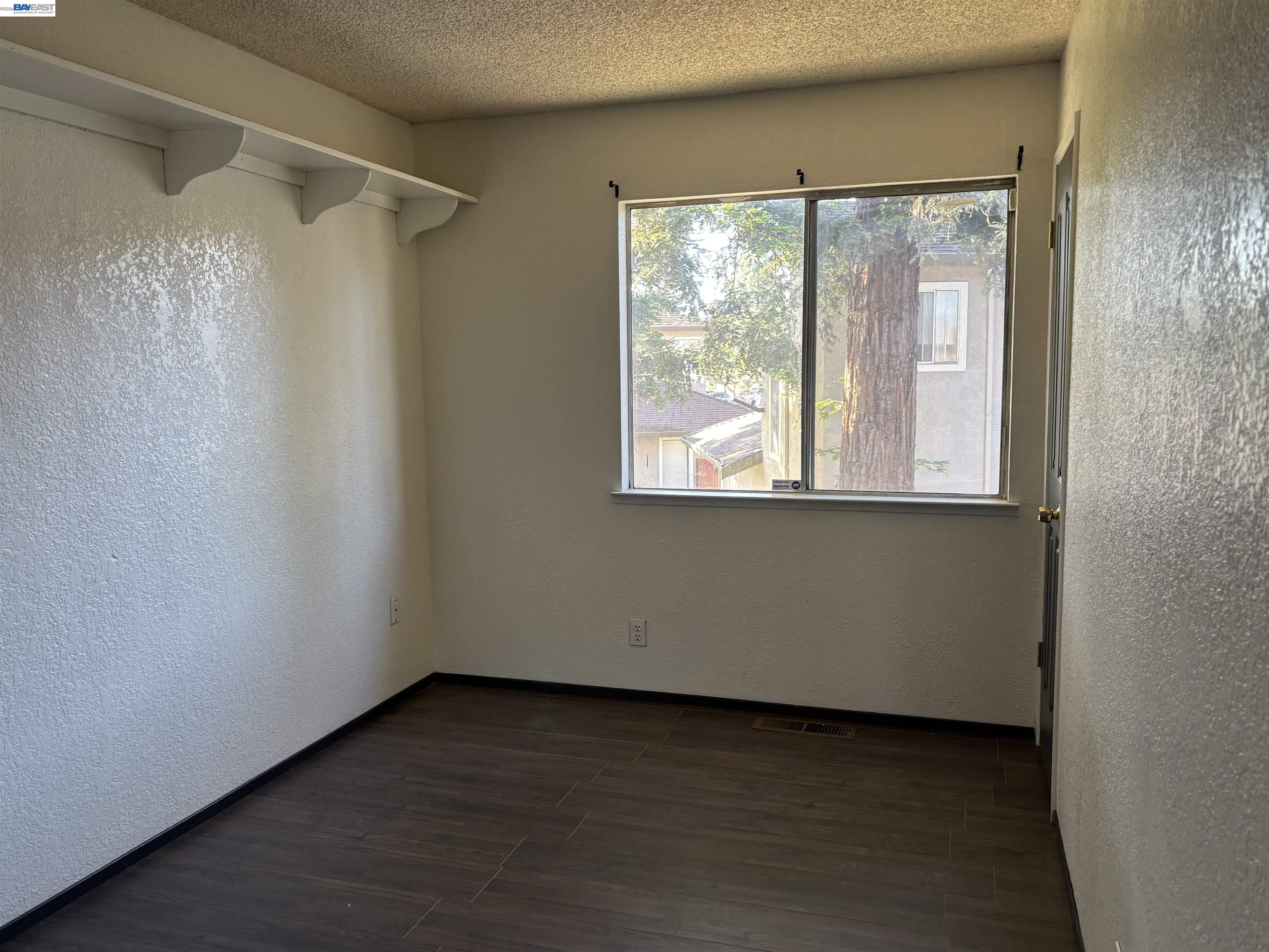 Detail Gallery Image 14 of 18 For 1930 Grande Cir #77,  Fairfield,  CA 94533 - 2 Beds | 1/1 Baths