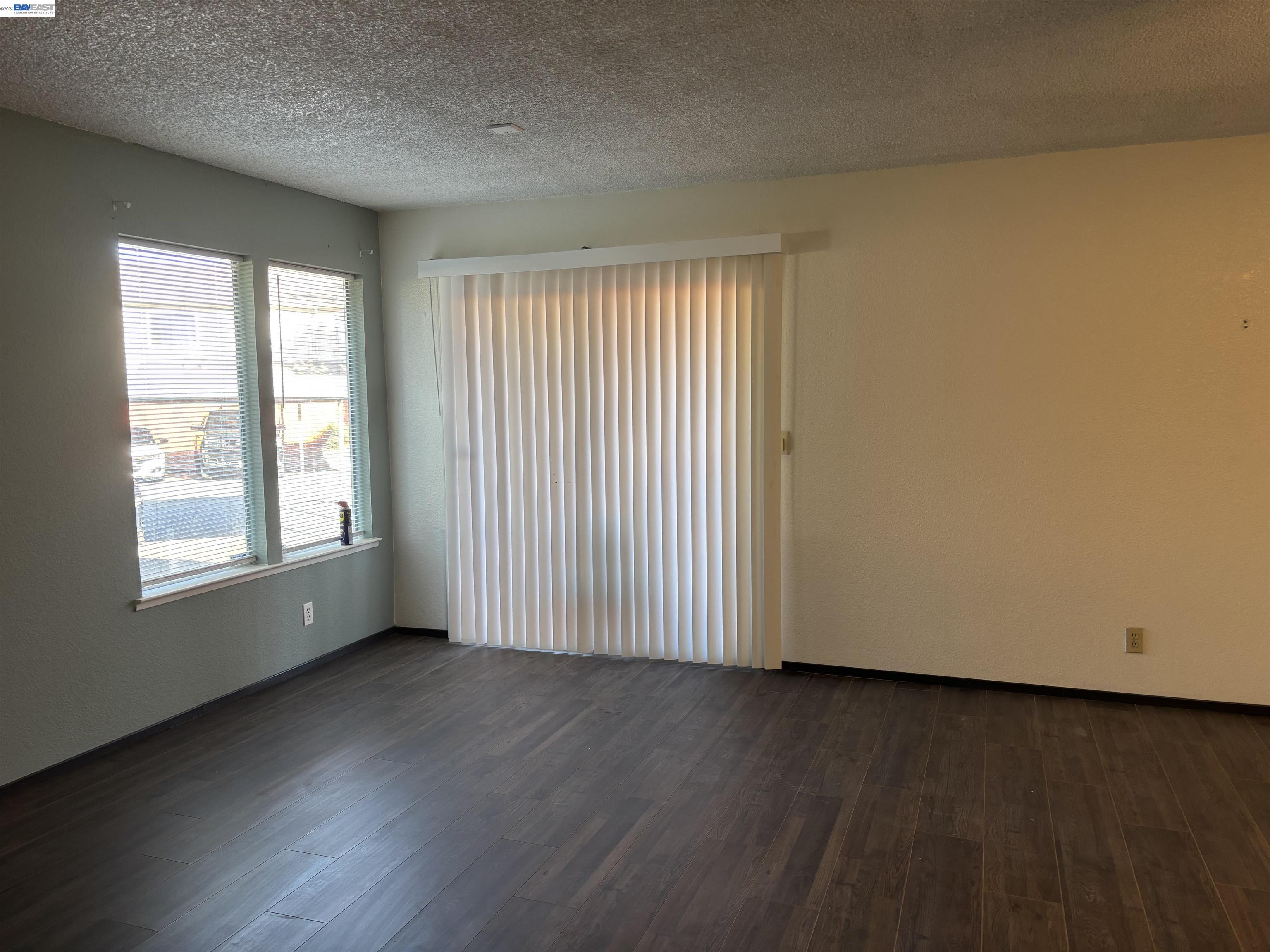 Detail Gallery Image 3 of 18 For 1930 Grande Cir #77,  Fairfield,  CA 94533 - 2 Beds | 1/1 Baths