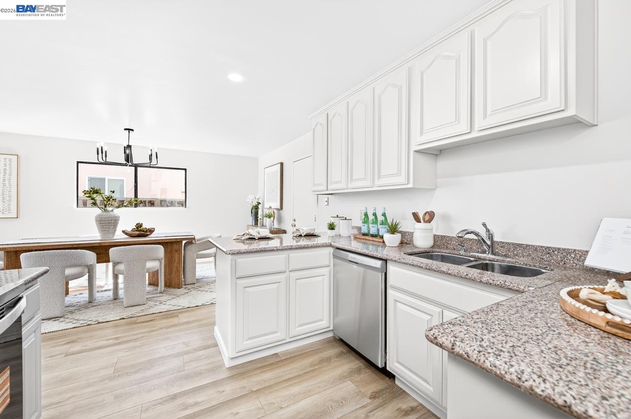 Detail Gallery Image 4 of 24 For 35314 Santiago St, Fremont,  CA 94536 - 3 Beds | 2 Baths