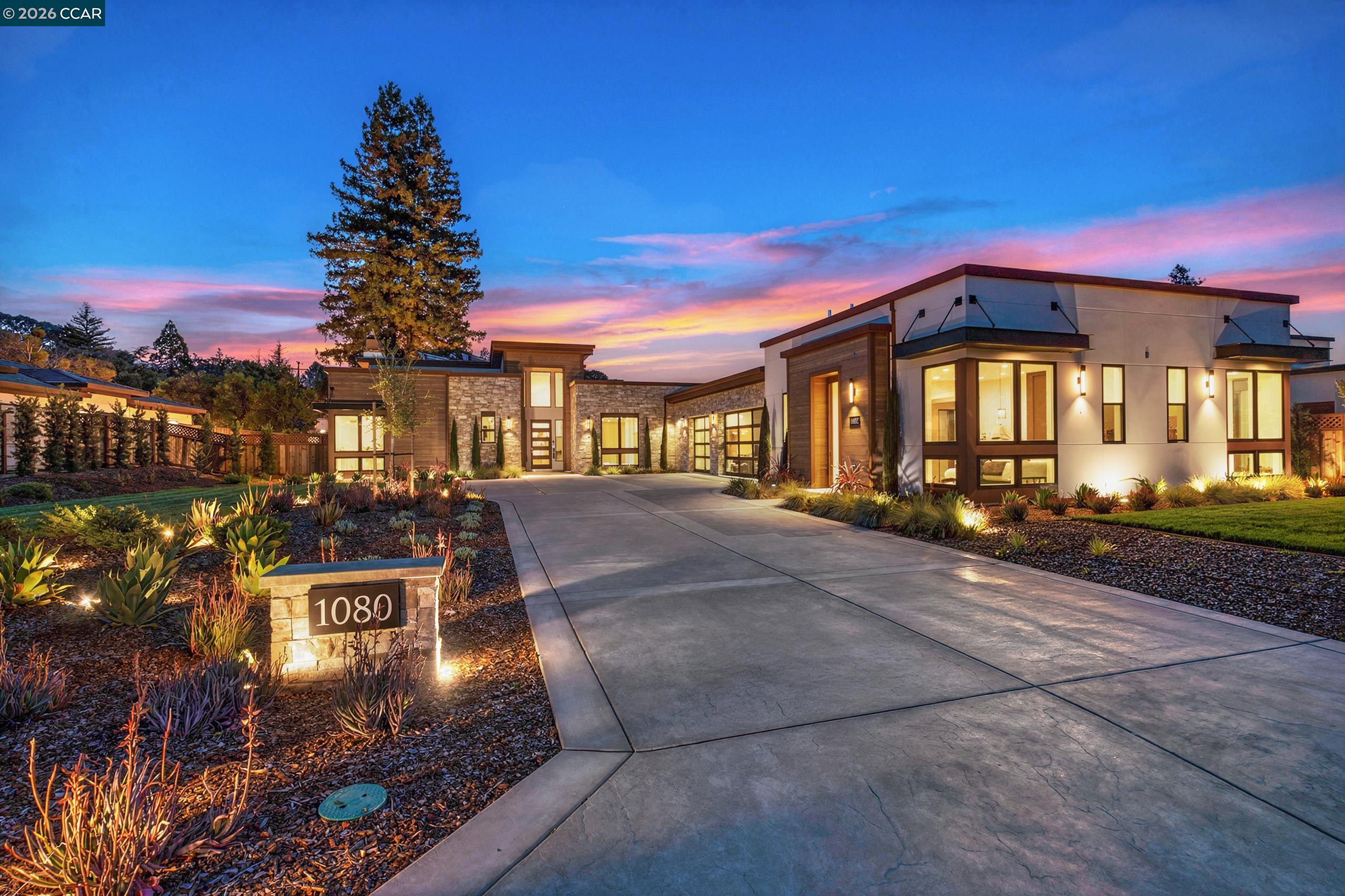 Front Image Thumbnail for CC41131660