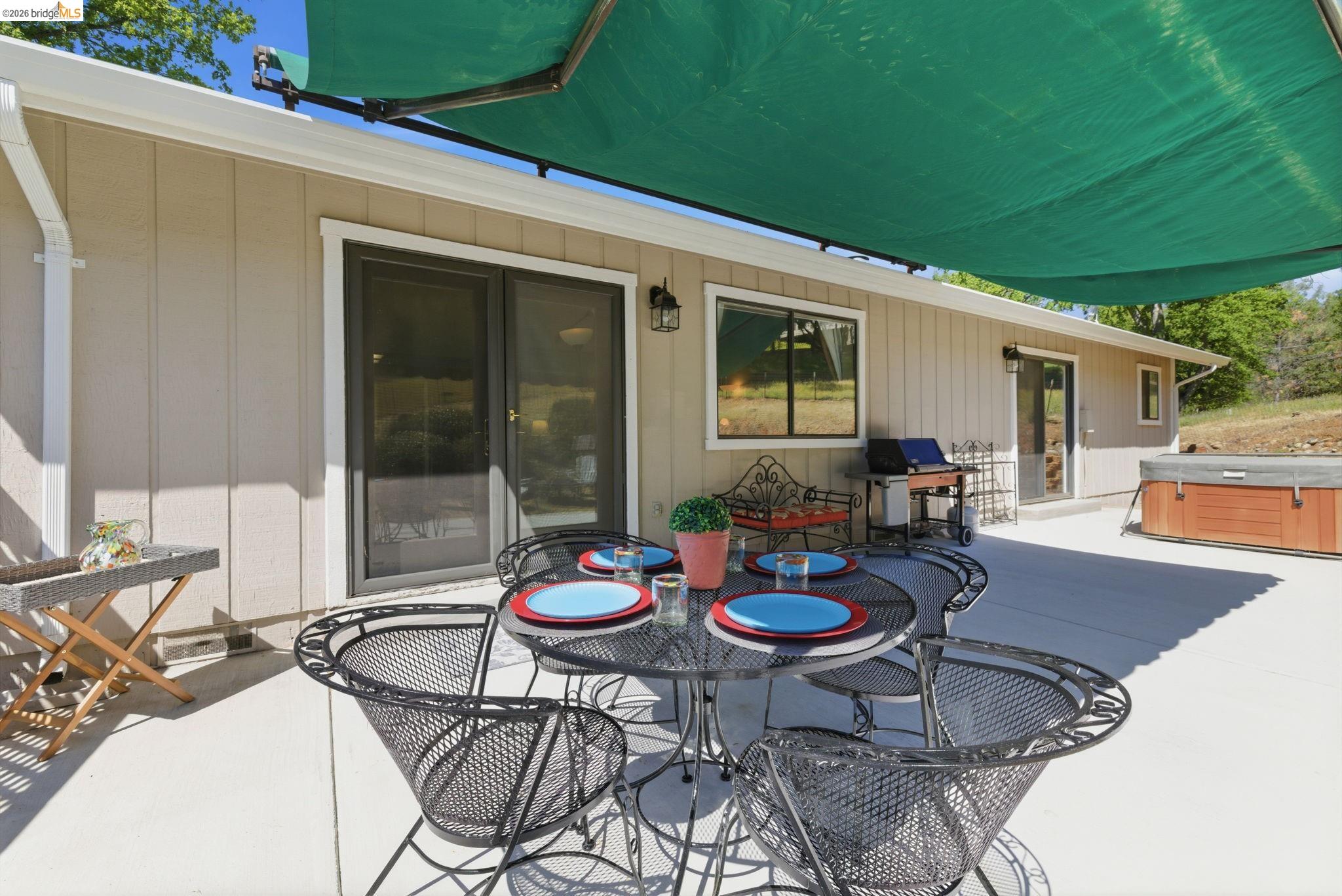 Detail Gallery Image 22 of 70 For 12759 Cresthaven Dr., Groveland,  CA 95321 - 3 Beds | 2 Baths