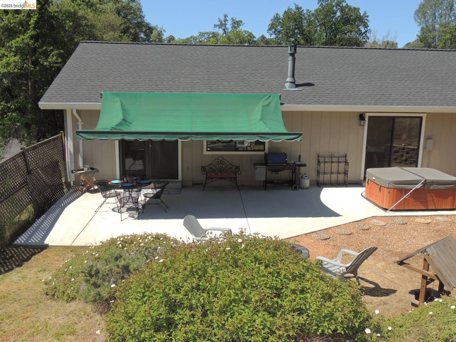 Detail Gallery Image 26 of 70 For 12759 Cresthaven Dr., Groveland,  CA 95321 - 3 Beds | 2 Baths