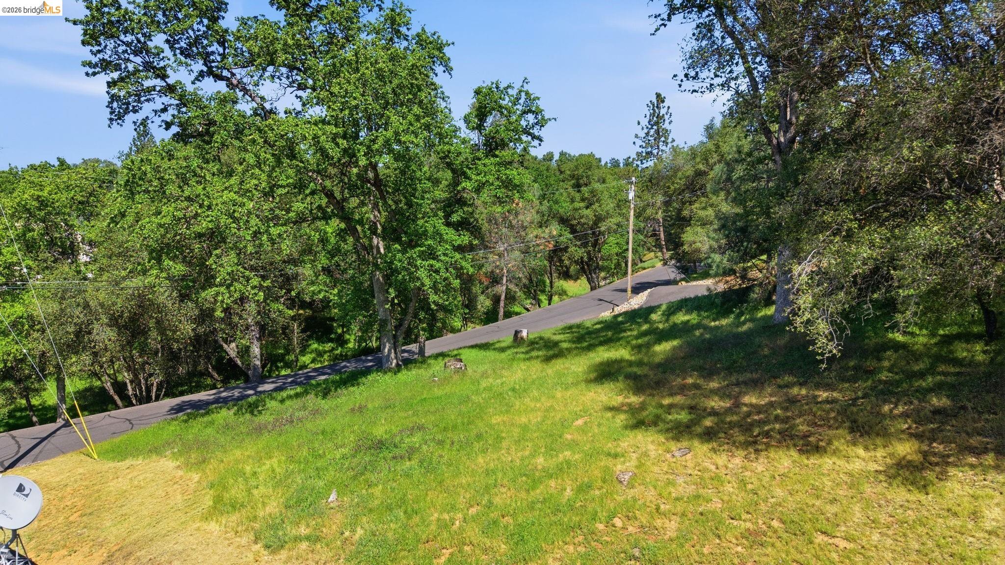 Detail Gallery Image 51 of 70 For 12759 Cresthaven Dr., Groveland,  CA 95321 - 3 Beds | 2 Baths