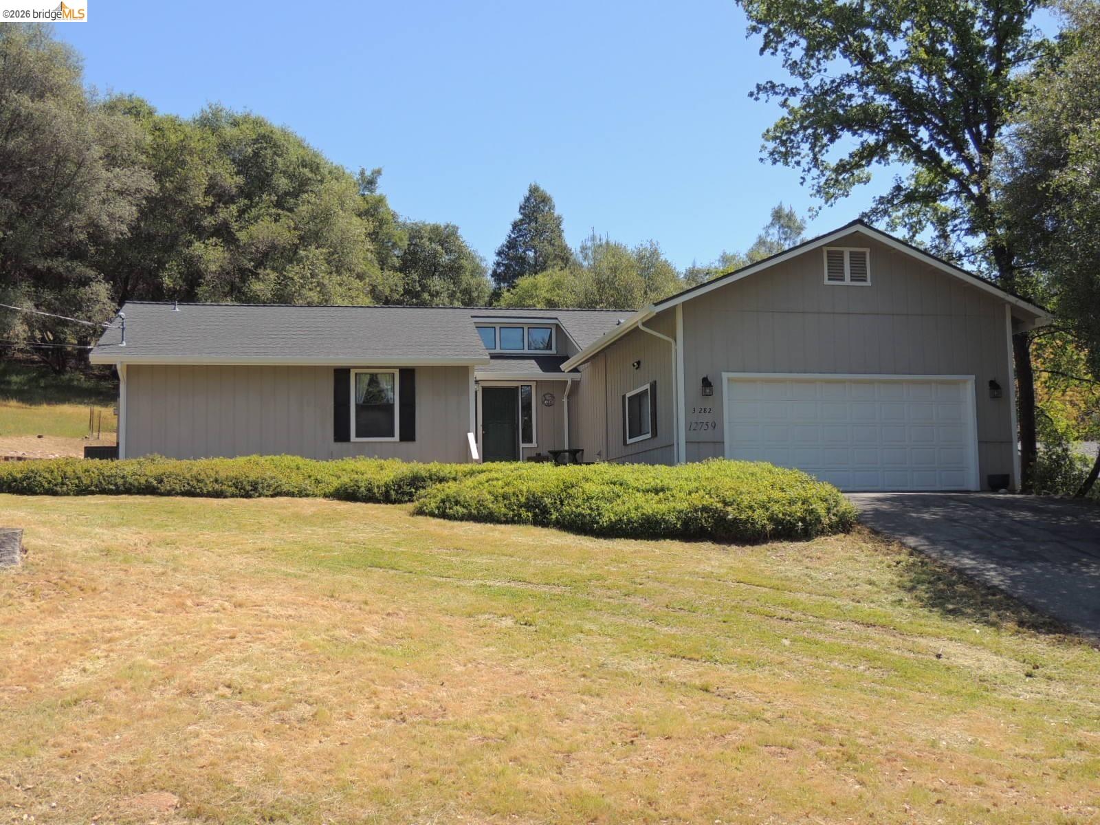 Detail Gallery Image 56 of 70 For 12759 Cresthaven Dr., Groveland,  CA 95321 - 3 Beds | 2 Baths