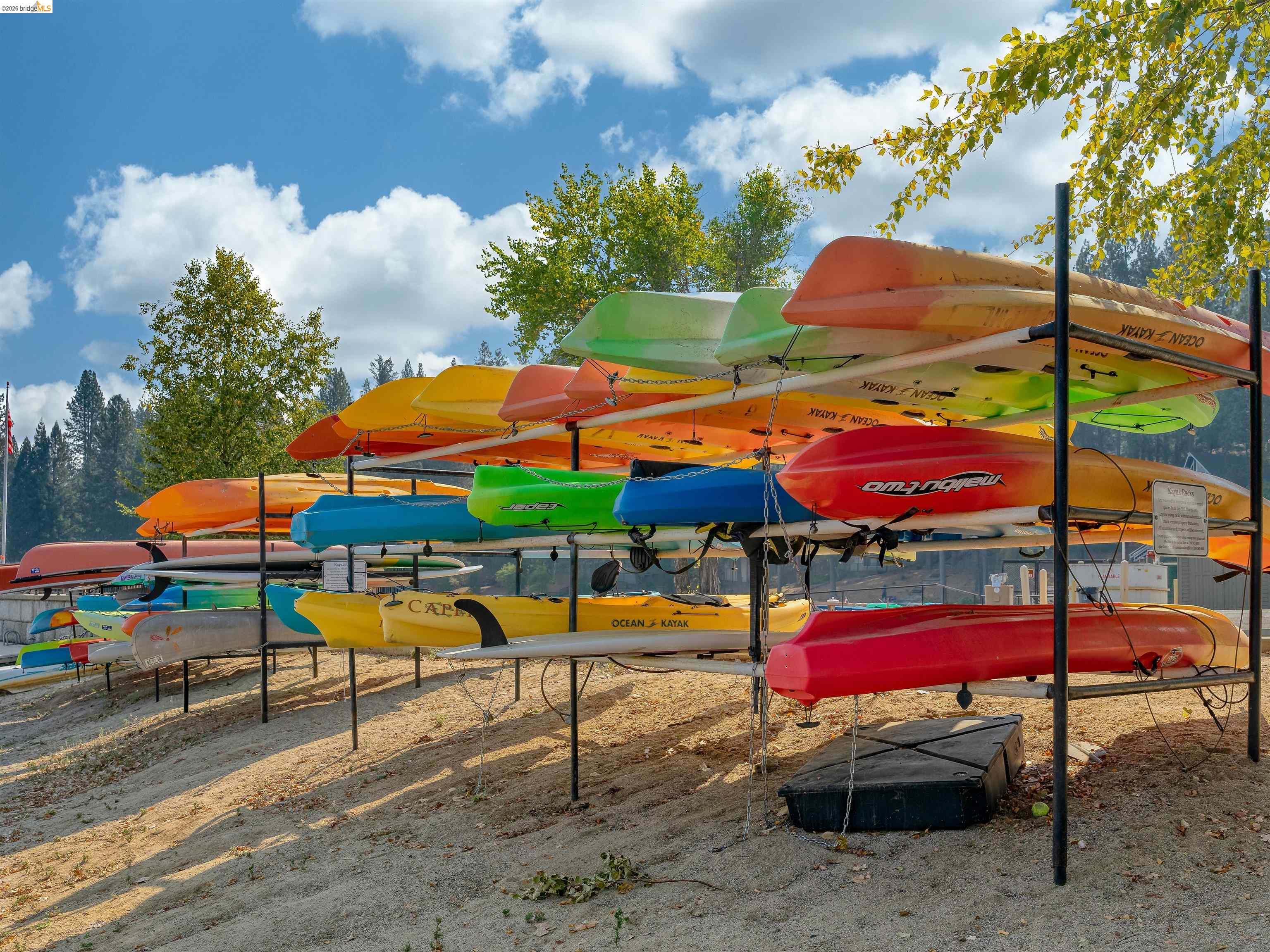 Detail Gallery Image 59 of 70 For 12759 Cresthaven Dr., Groveland,  CA 95321 - 3 Beds | 2 Baths