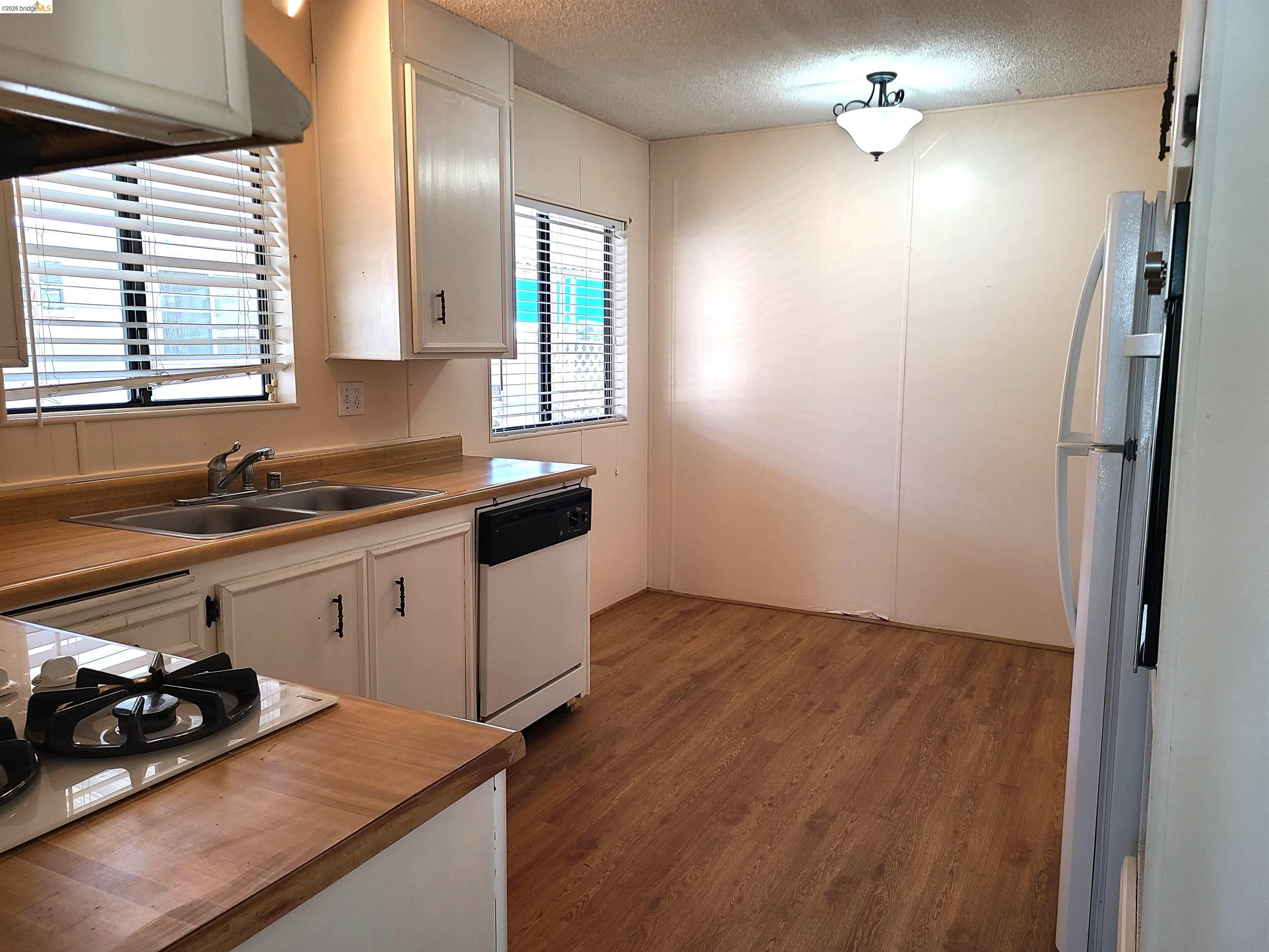 Detail Gallery Image 16 of 64 For 50 Leo #50,  Antioch,  CA 94519 - 2 Beds | 2 Baths