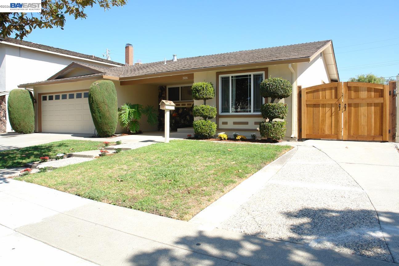 Detail Gallery Image 2 of 26 For 306 S Park Victoria Dr, Milpitas,  CA 95035 - 3 Beds | 2 Baths