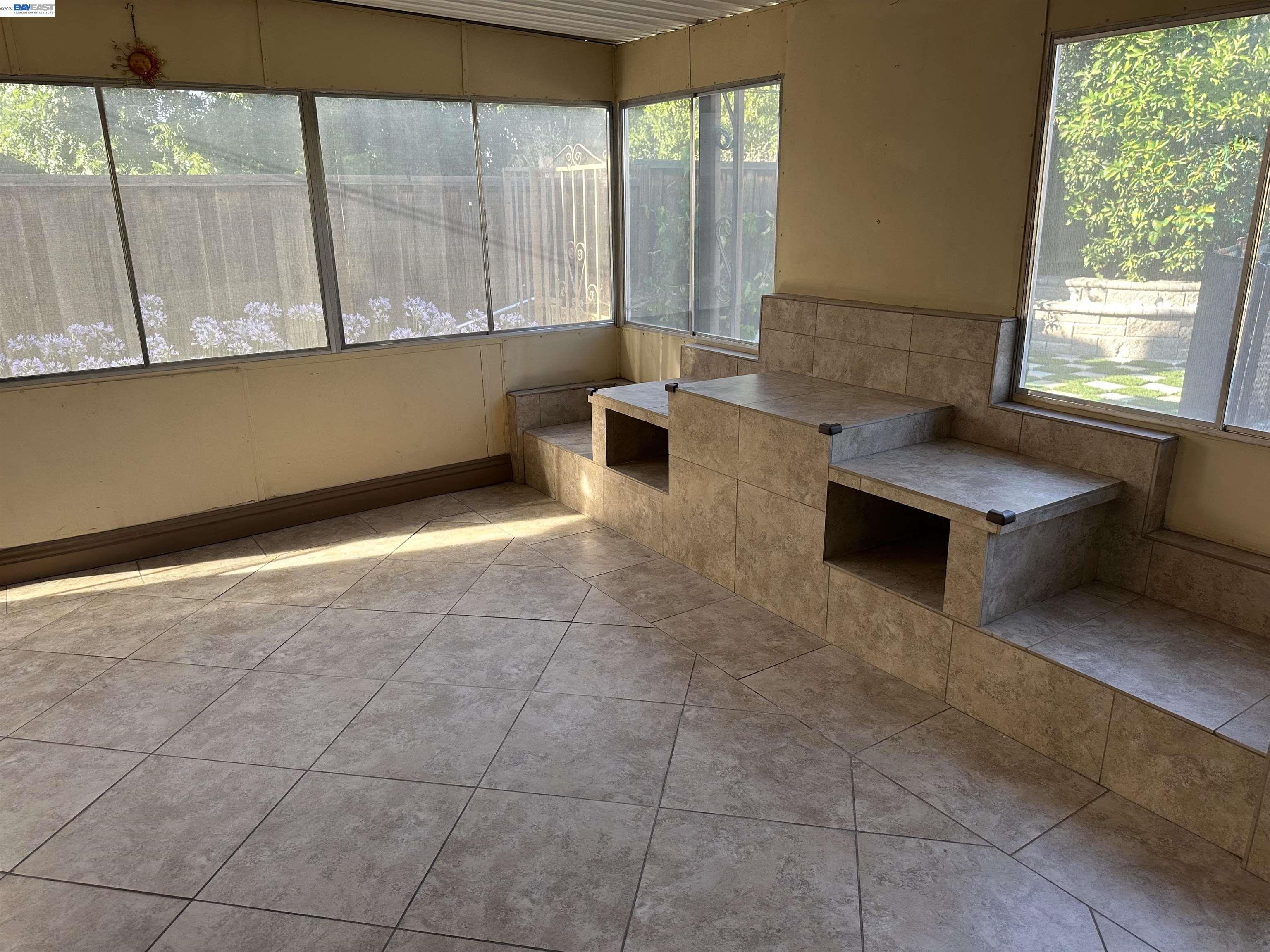 Detail Gallery Image 23 of 26 For 306 S Park Victoria Dr, Milpitas,  CA 95035 - 3 Beds | 2 Baths