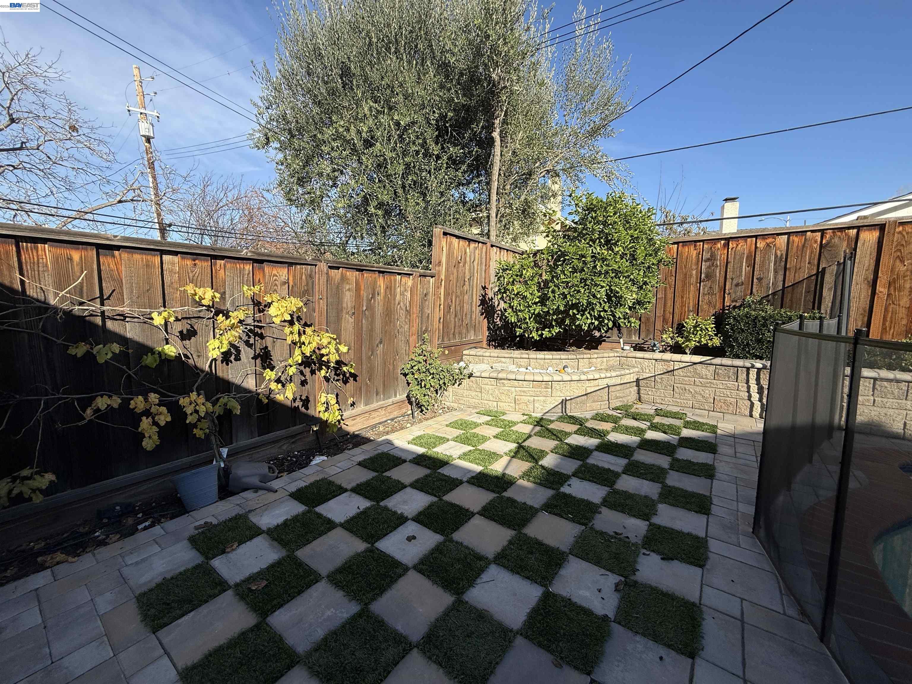 Detail Gallery Image 25 of 26 For 306 S Park Victoria Dr, Milpitas,  CA 95035 - 3 Beds | 2 Baths