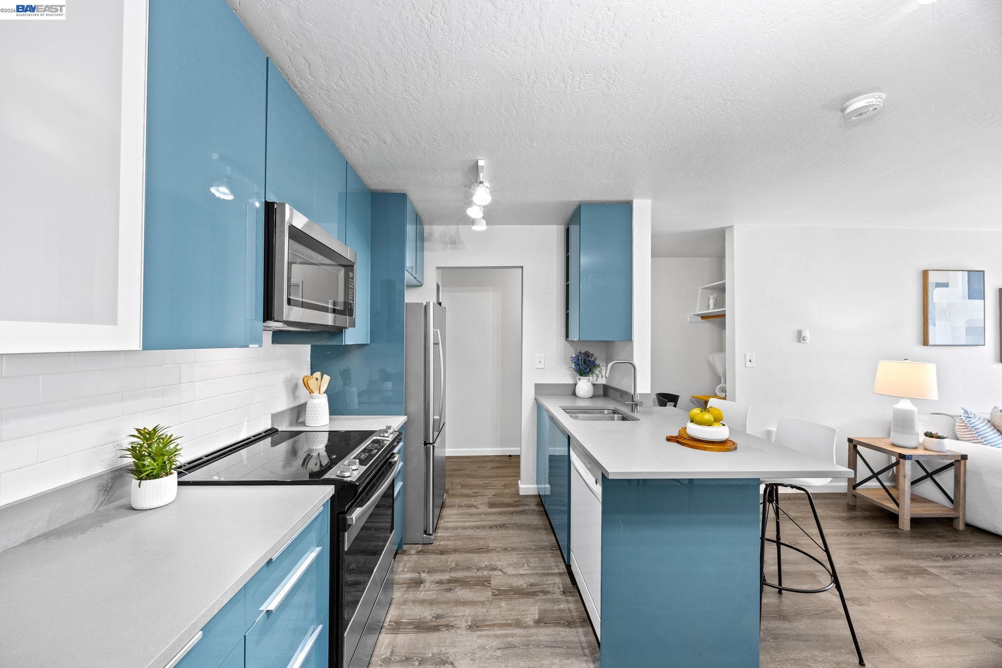 Photo #8: 41131693 Listing: Photo #8