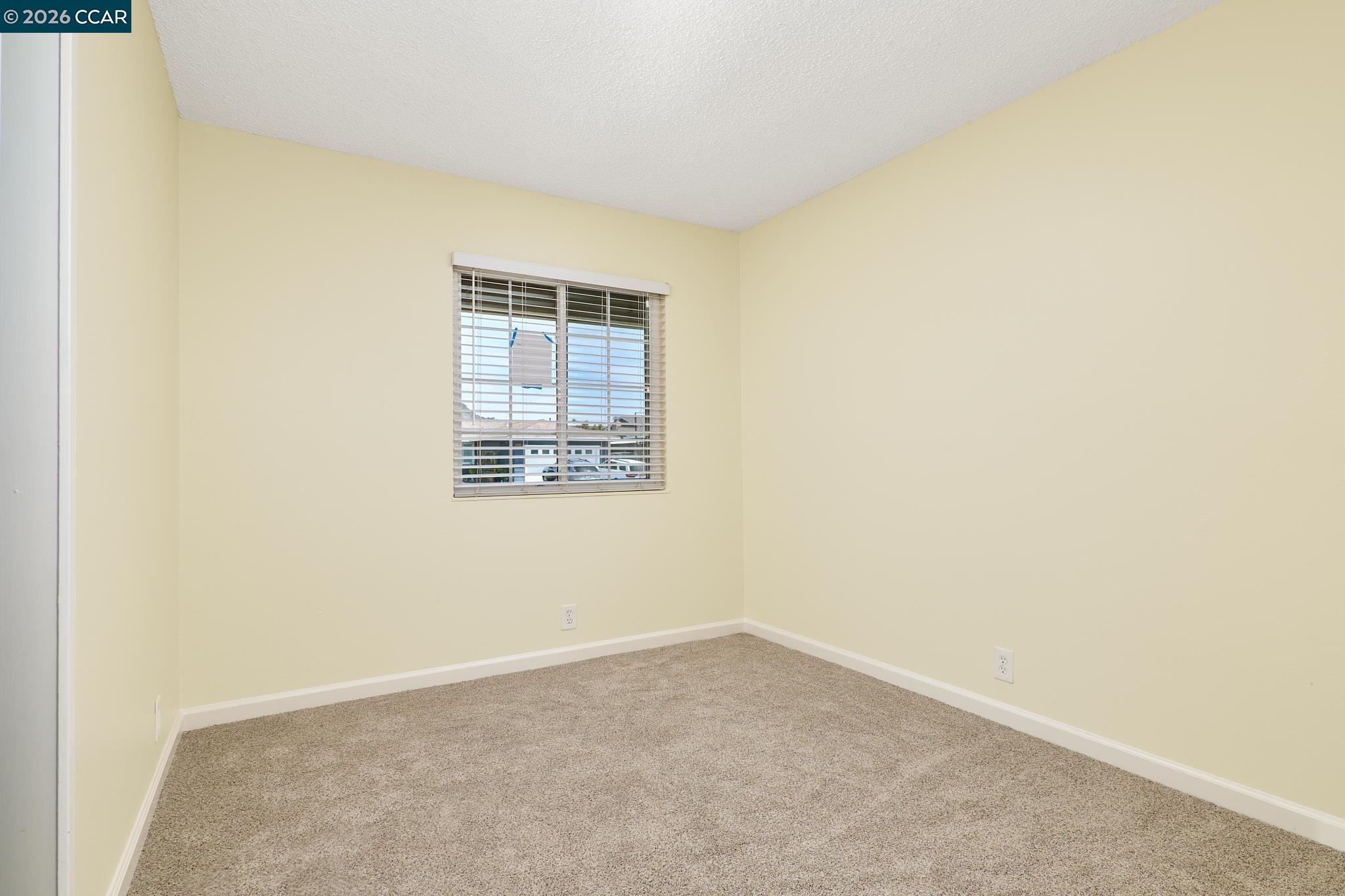 Detail Gallery Image 12 of 22 For 300 Radcliffe Dr, Vallejo,  CA 94589 - 4 Beds | 2 Baths