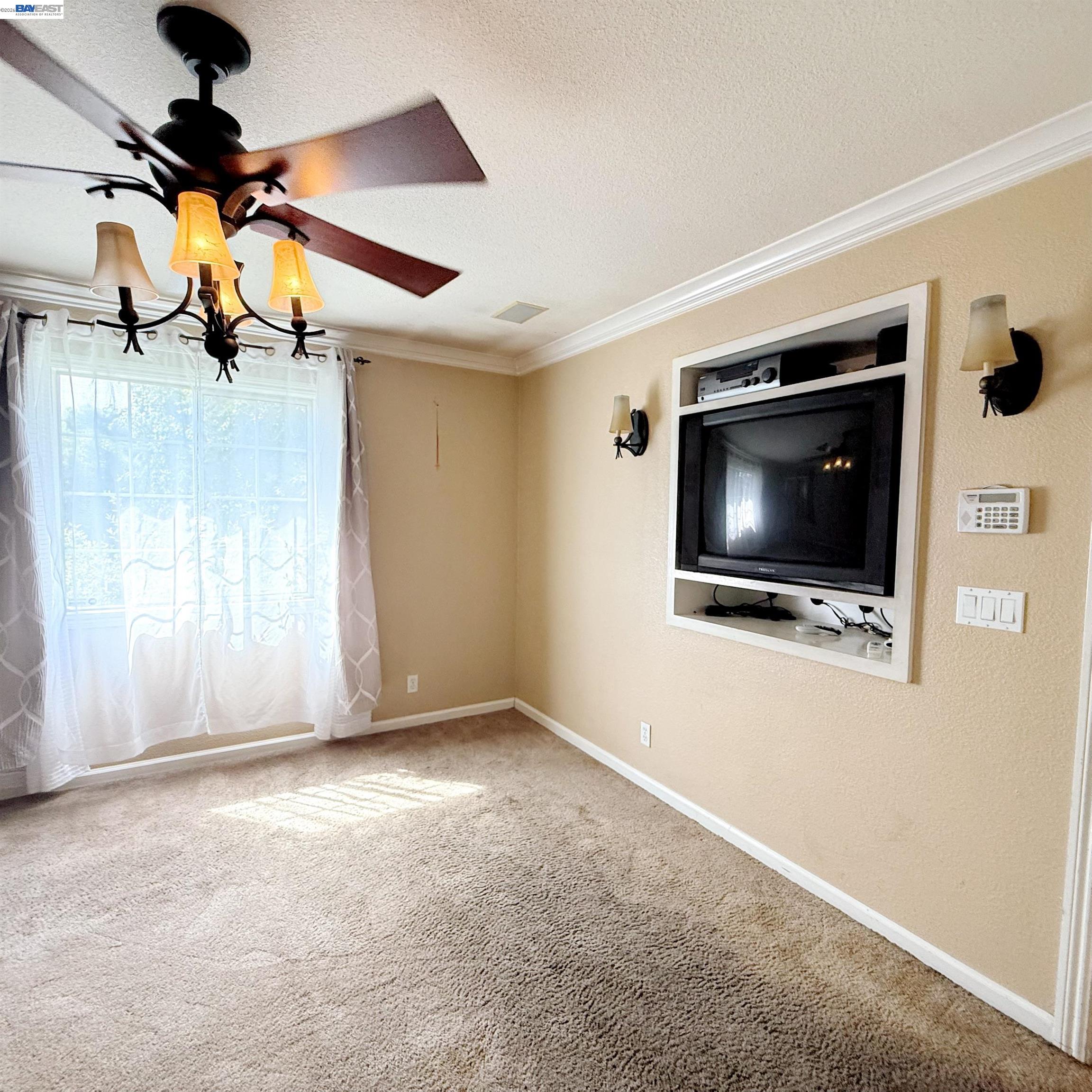 Detail Gallery Image 17 of 32 For 95 W Downs St, Stockton,  CA 95204 - 4 Beds | 2 Baths