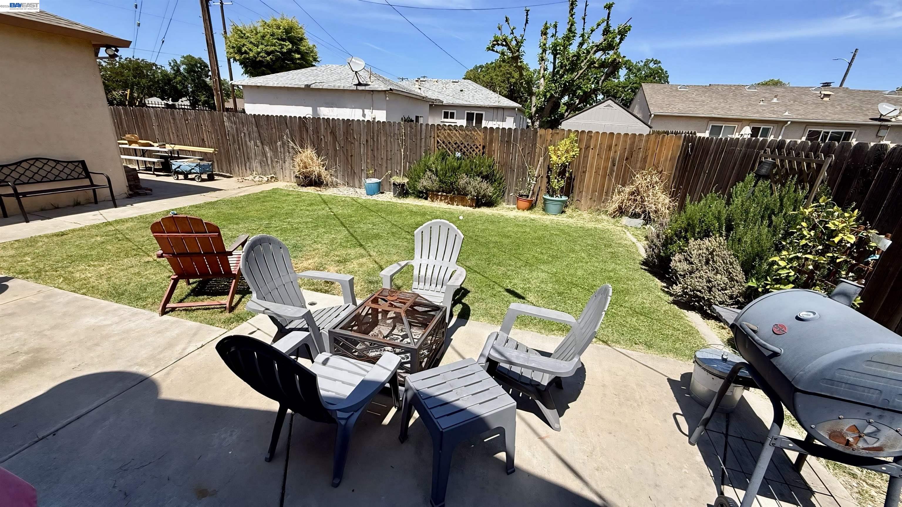 Detail Gallery Image 32 of 33 For 95 W Downs St, Stockton,  CA 95204 - 4 Beds | 2 Baths