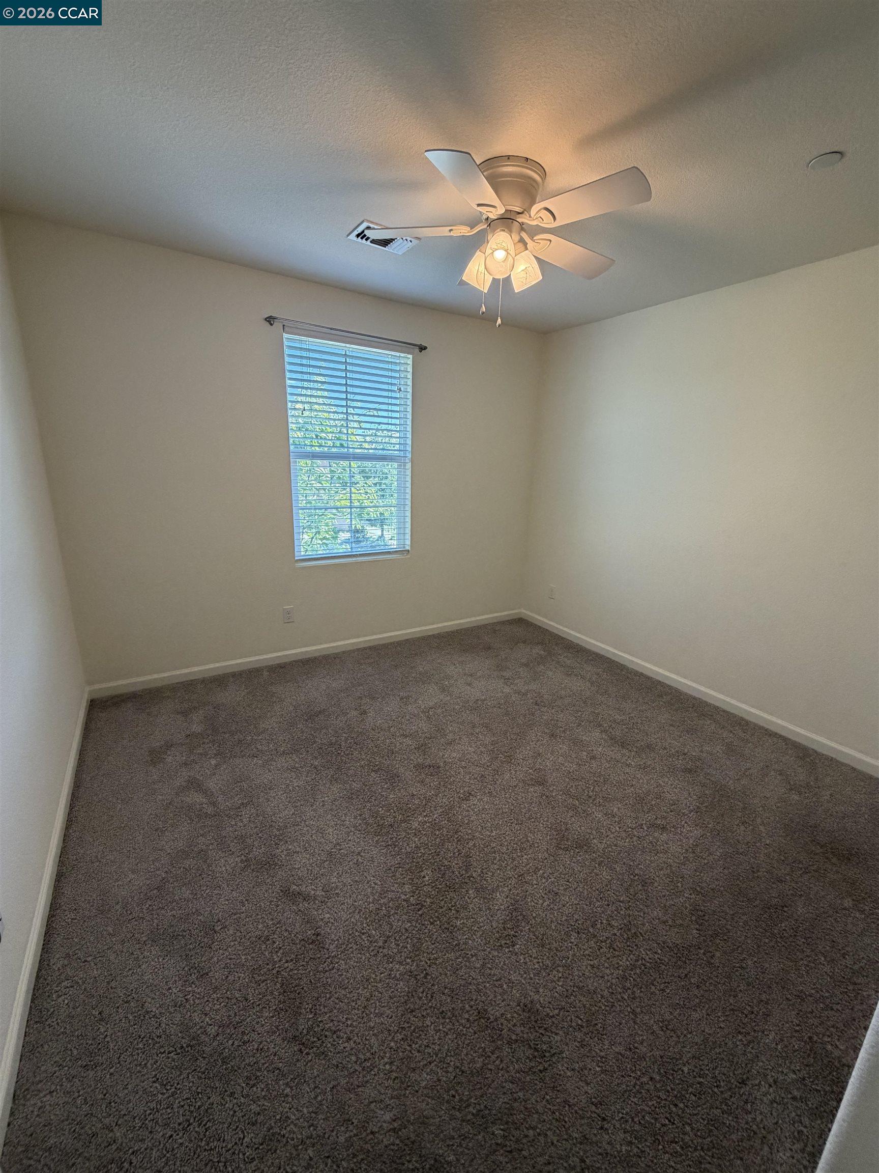 Detail Gallery Image 22 of 34 For Chuck Hammond Dr, Fairfield,  CA 94533 - 4 Beds | 2/1 Baths