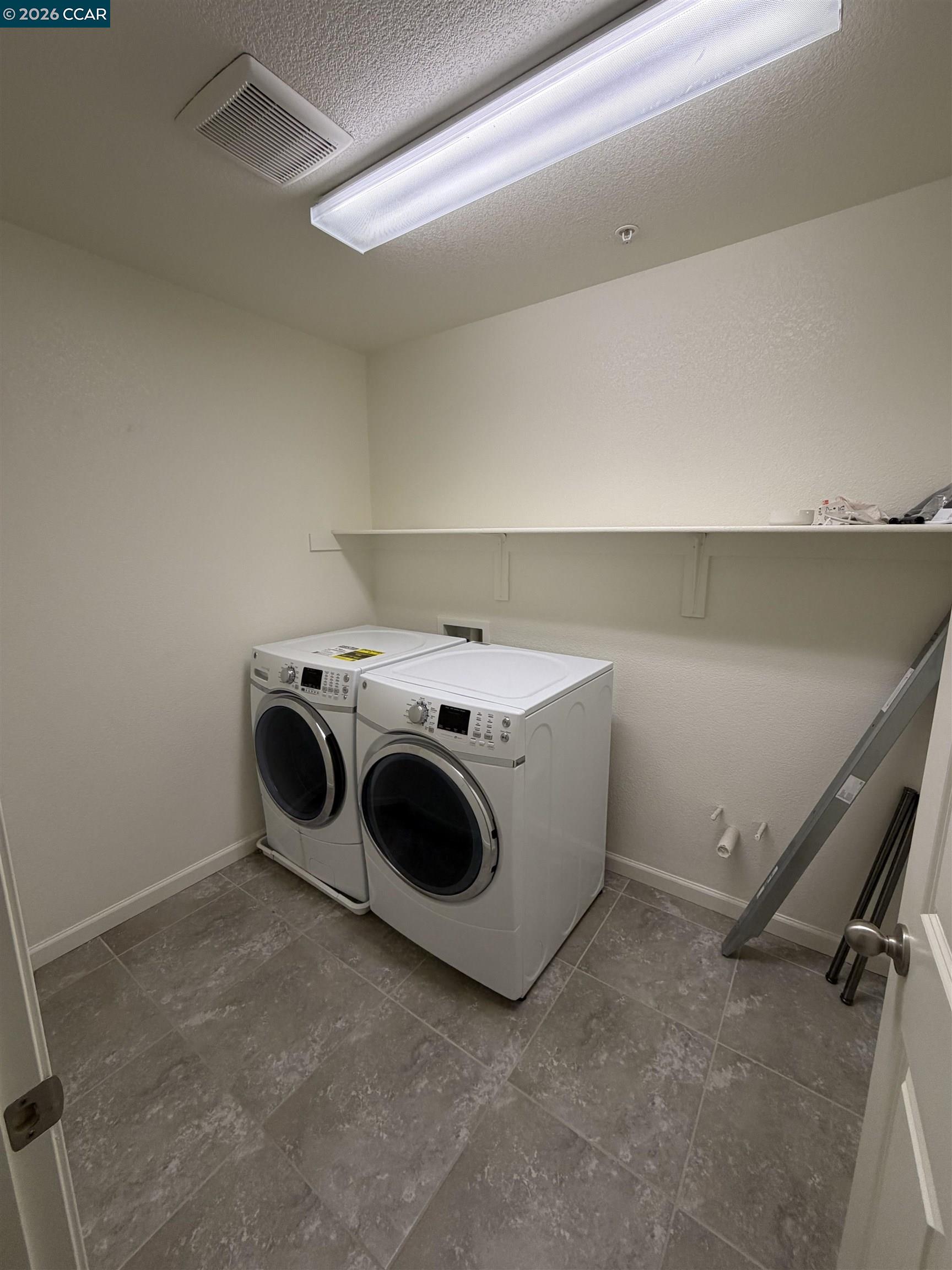 Detail Gallery Image 26 of 34 For Chuck Hammond Dr, Fairfield,  CA 94533 - 4 Beds | 2/1 Baths