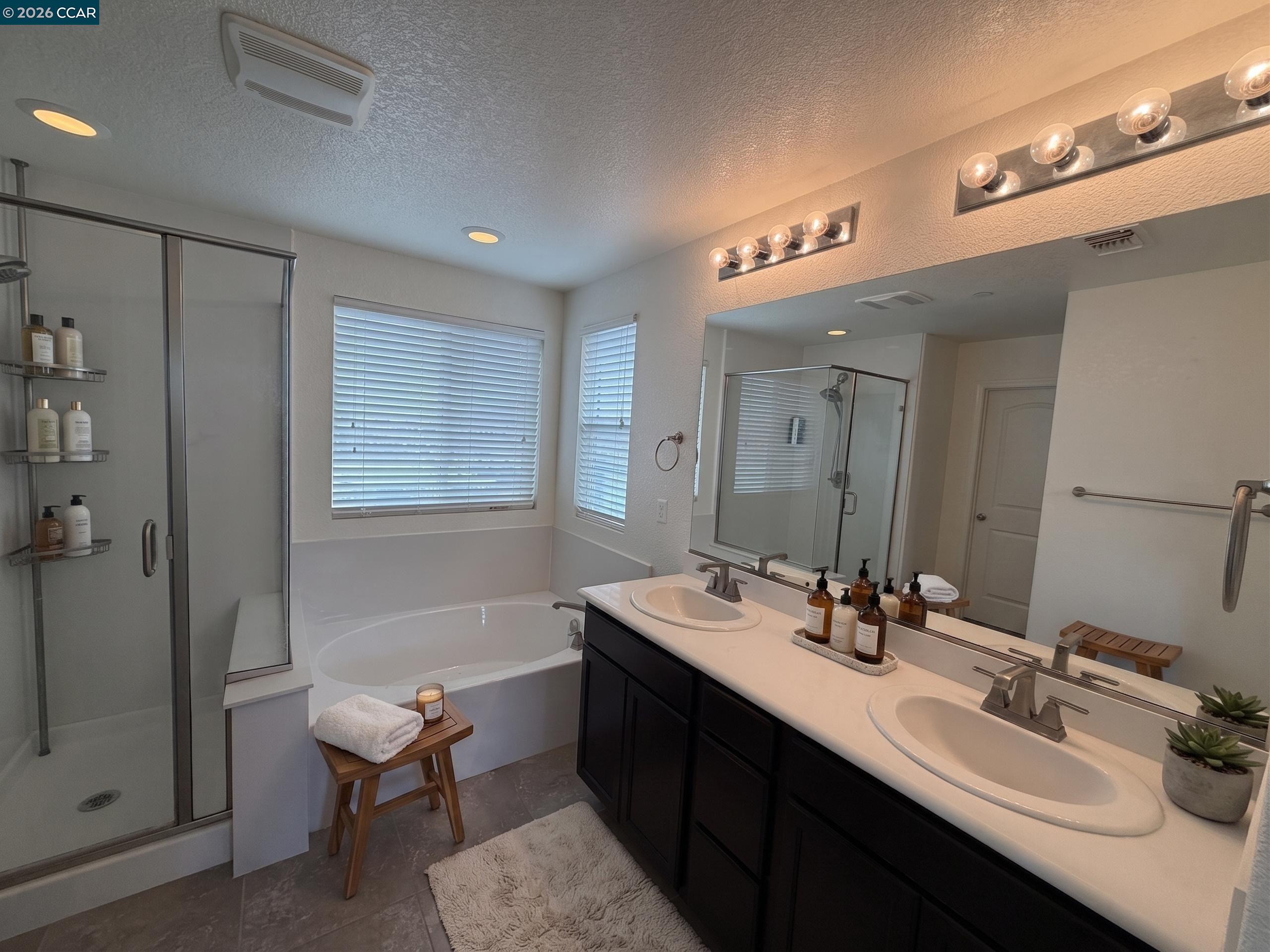 Detail Gallery Image 35 of 45 For Chuck Hammond Dr, Fairfield,  CA 94533 - 4 Beds | 2/1 Baths