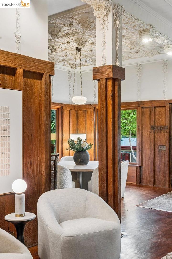 Detail Gallery Image 12 of 79 For 1049 Keith Ave, Berkeley,  CA 94708 - 4 Beds | 4 Baths