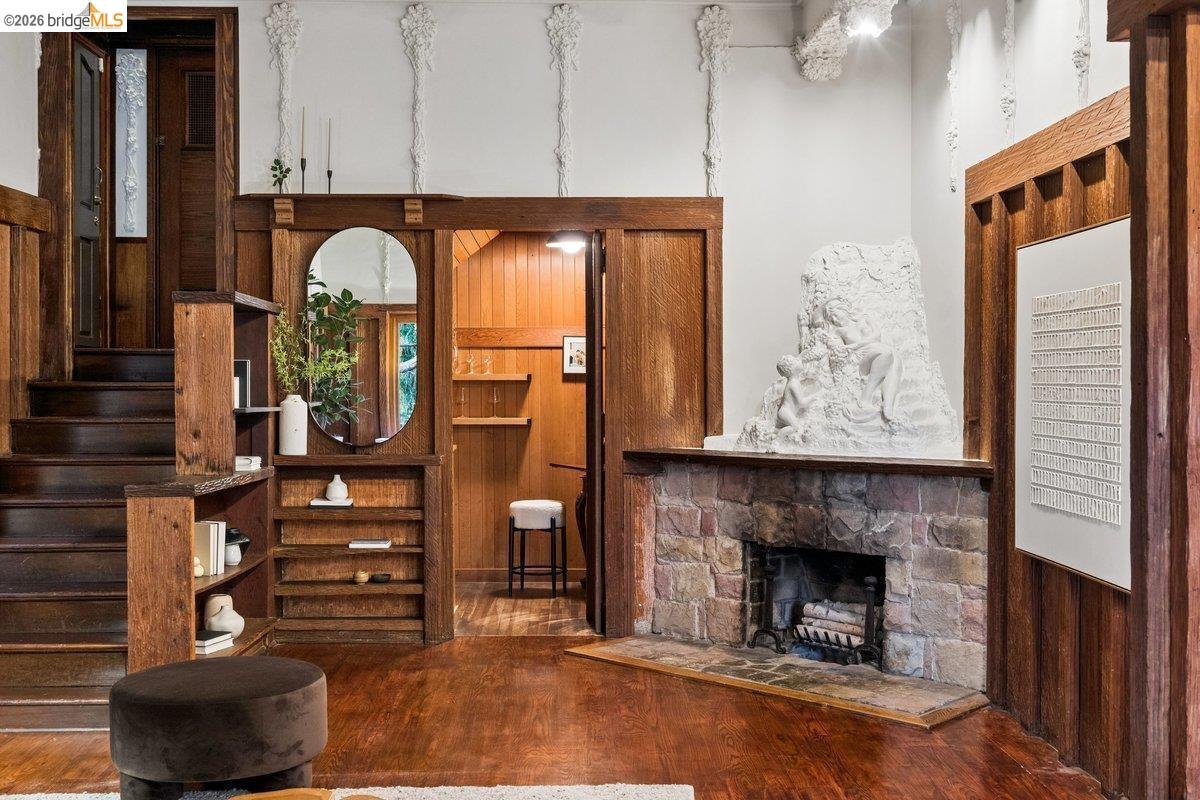 Detail Gallery Image 17 of 79 For 1049 Keith Ave, Berkeley,  CA 94708 - 4 Beds | 4 Baths