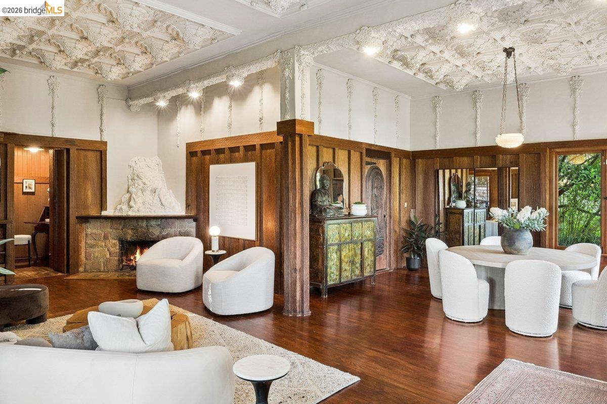 Detail Gallery Image 21 of 79 For 1049 Keith Ave, Berkeley,  CA 94708 - 4 Beds | 4 Baths