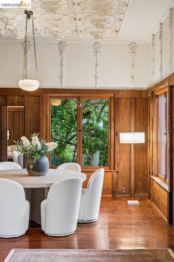 Detail Gallery Image 22 of 79 For 1049 Keith Ave, Berkeley,  CA 94708 - 4 Beds | 4 Baths