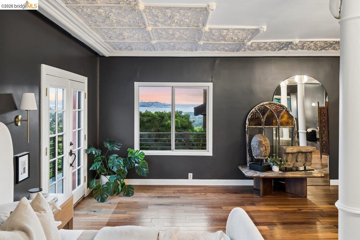 Detail Gallery Image 35 of 79 For 1049 Keith Ave, Berkeley,  CA 94708 - 4 Beds | 4 Baths