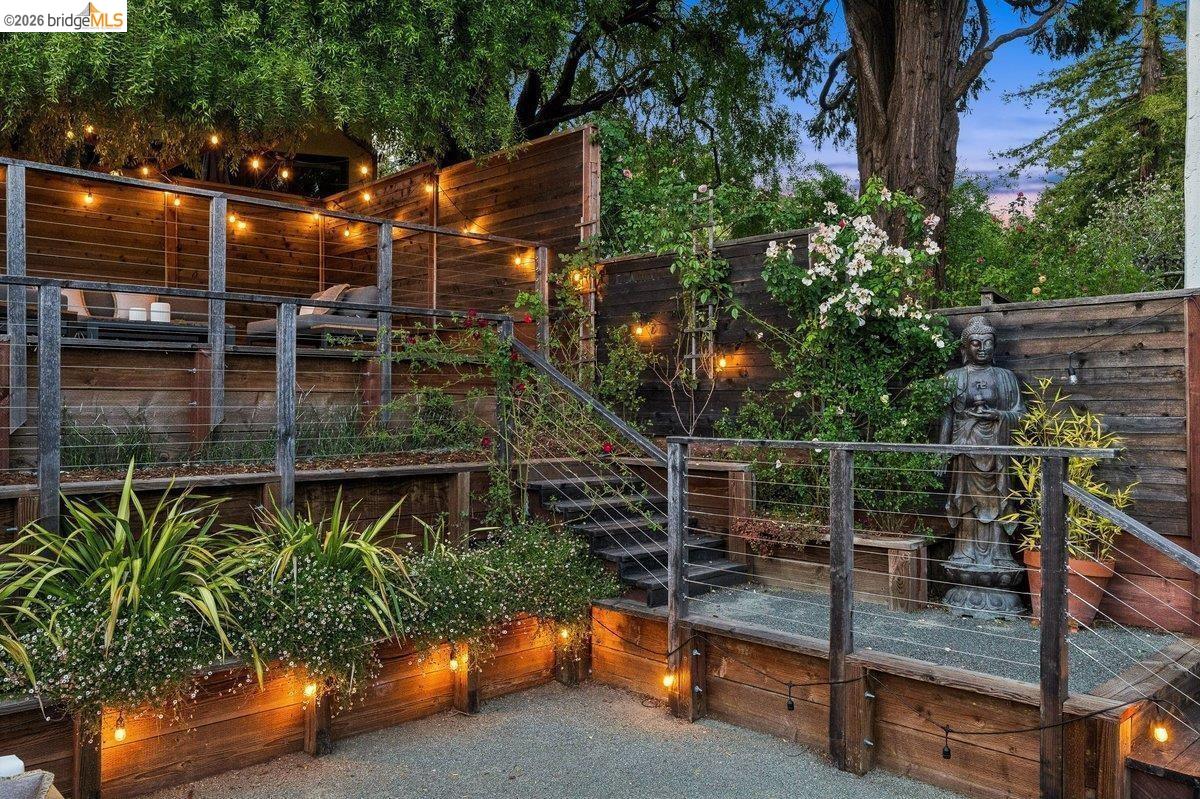 Detail Gallery Image 56 of 79 For 1049 Keith Ave, Berkeley,  CA 94708 - 4 Beds | 4 Baths