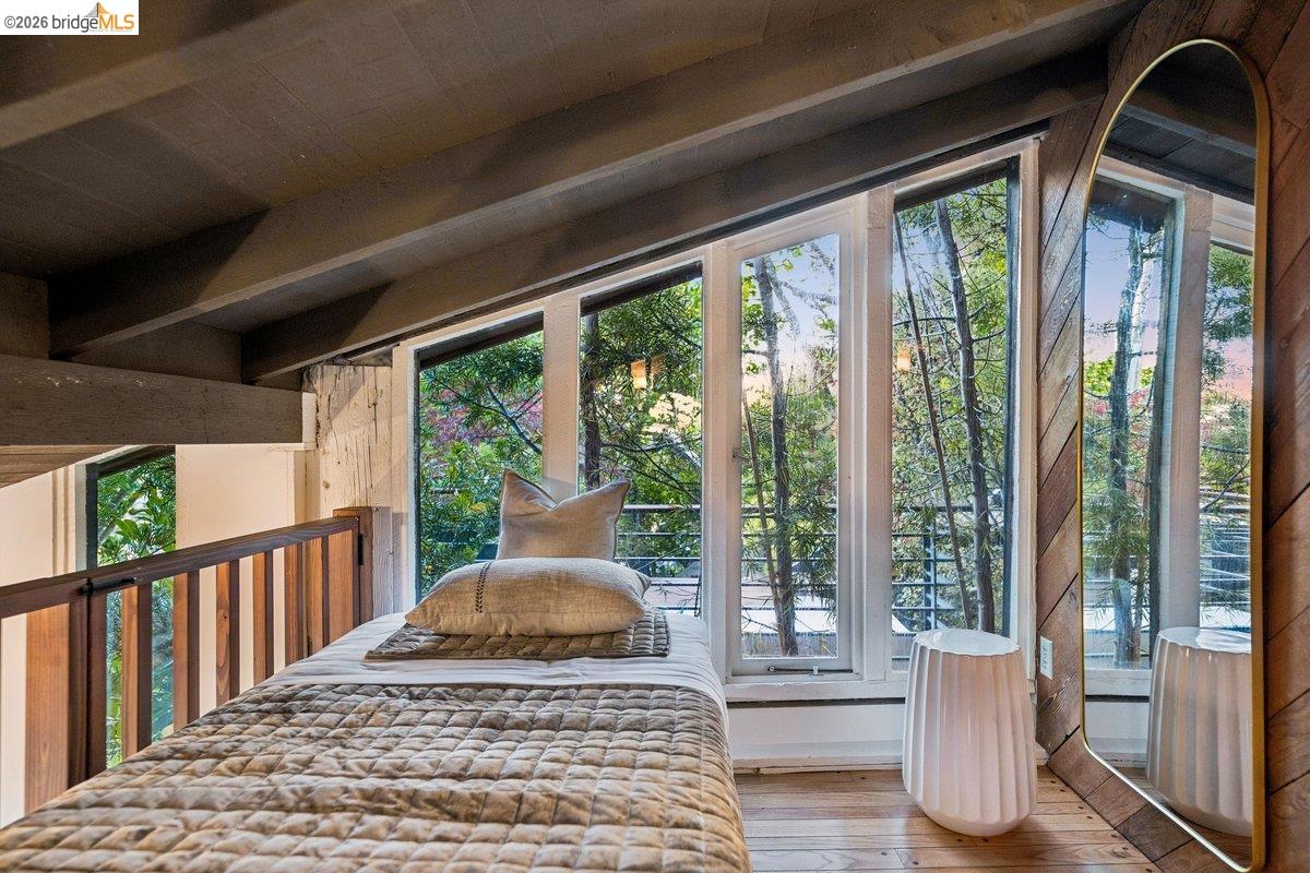 Detail Gallery Image 64 of 79 For 1049 Keith Ave, Berkeley,  CA 94708 - 4 Beds | 4 Baths