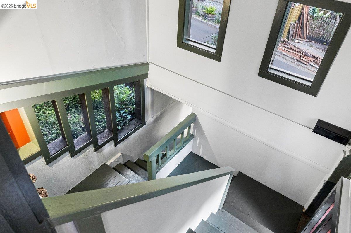 Detail Gallery Image 65 of 79 For 1049 Keith Ave, Berkeley,  CA 94708 - 4 Beds | 4 Baths