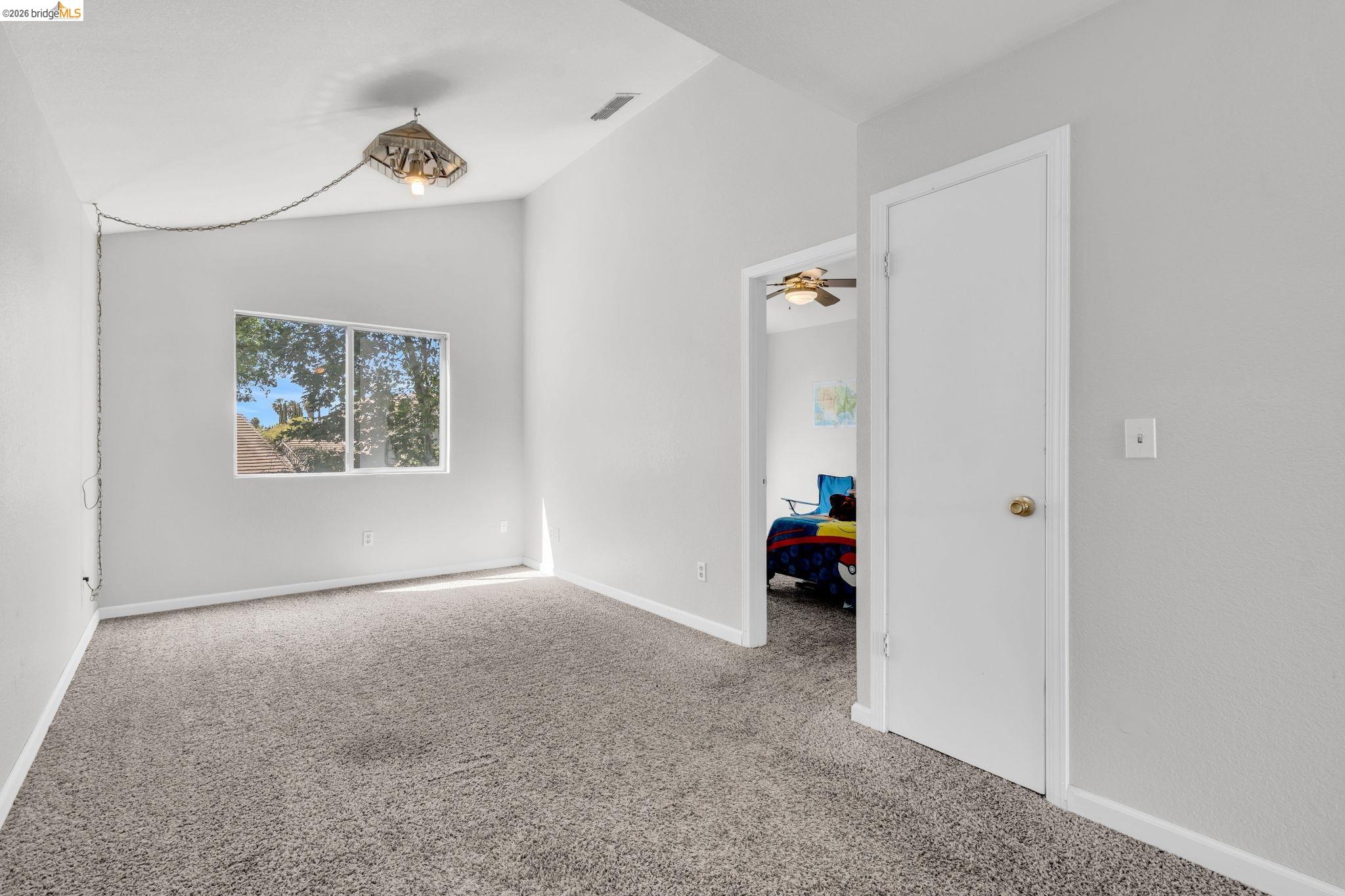 Detail Gallery Image 28 of 44 For 1258 Lloyd Thayer Cir, Stockton,  CA 95206 - 4 Beds | 2/1 Baths