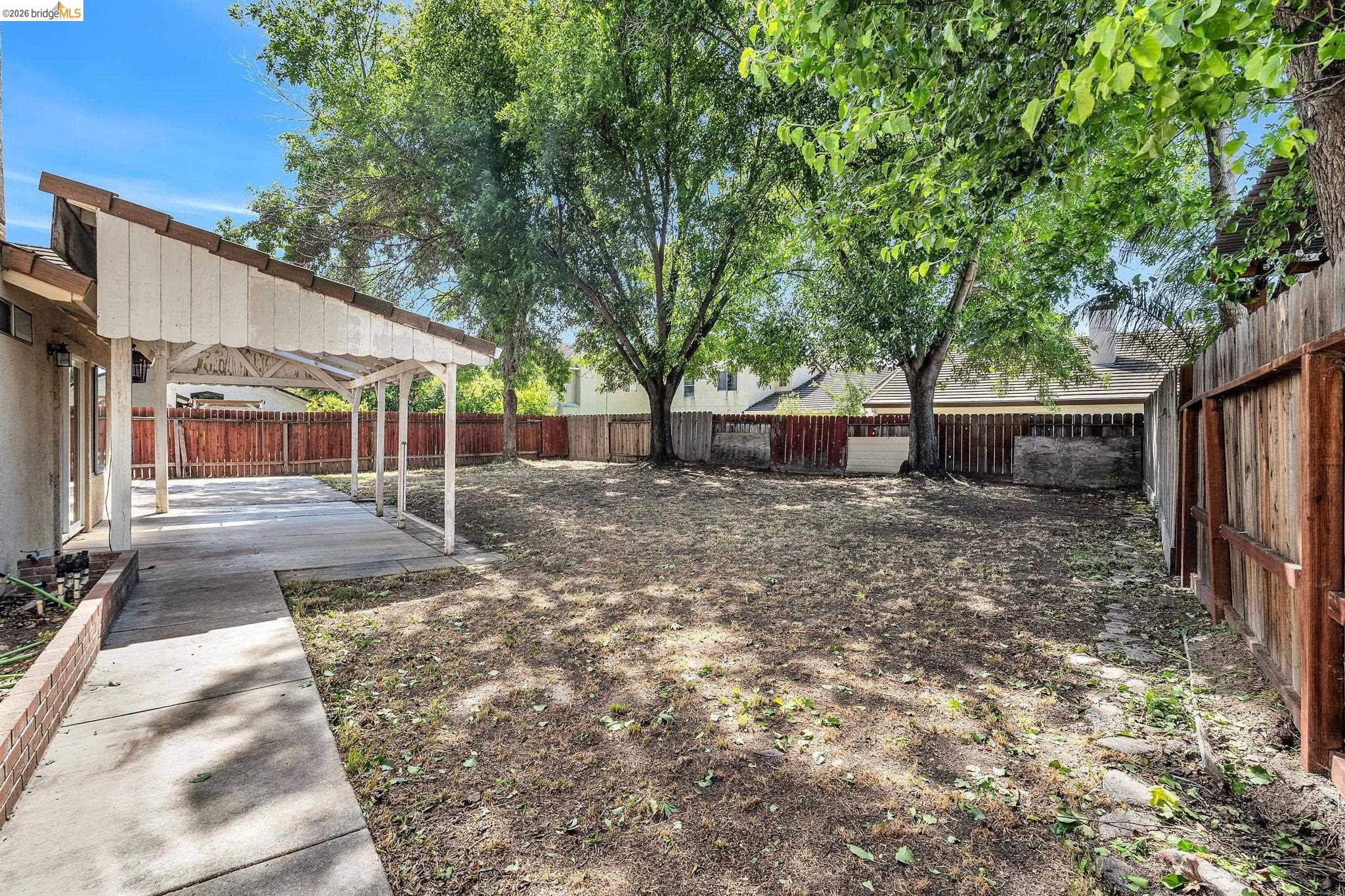 Detail Gallery Image 37 of 44 For 1258 Lloyd Thayer Cir, Stockton,  CA 95206 - 4 Beds | 2/1 Baths