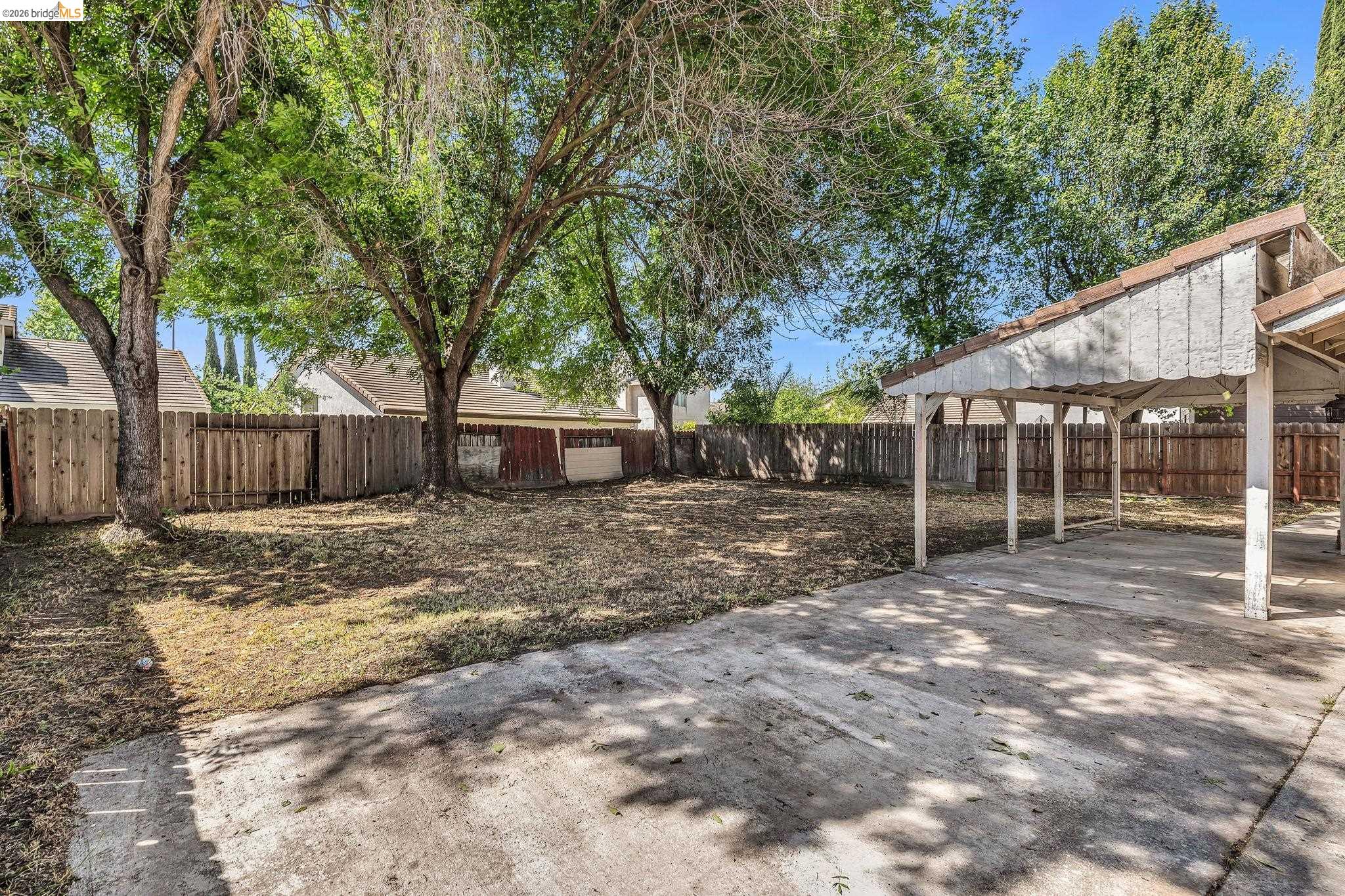 Detail Gallery Image 38 of 44 For 1258 Lloyd Thayer Cir, Stockton,  CA 95206 - 4 Beds | 2/1 Baths